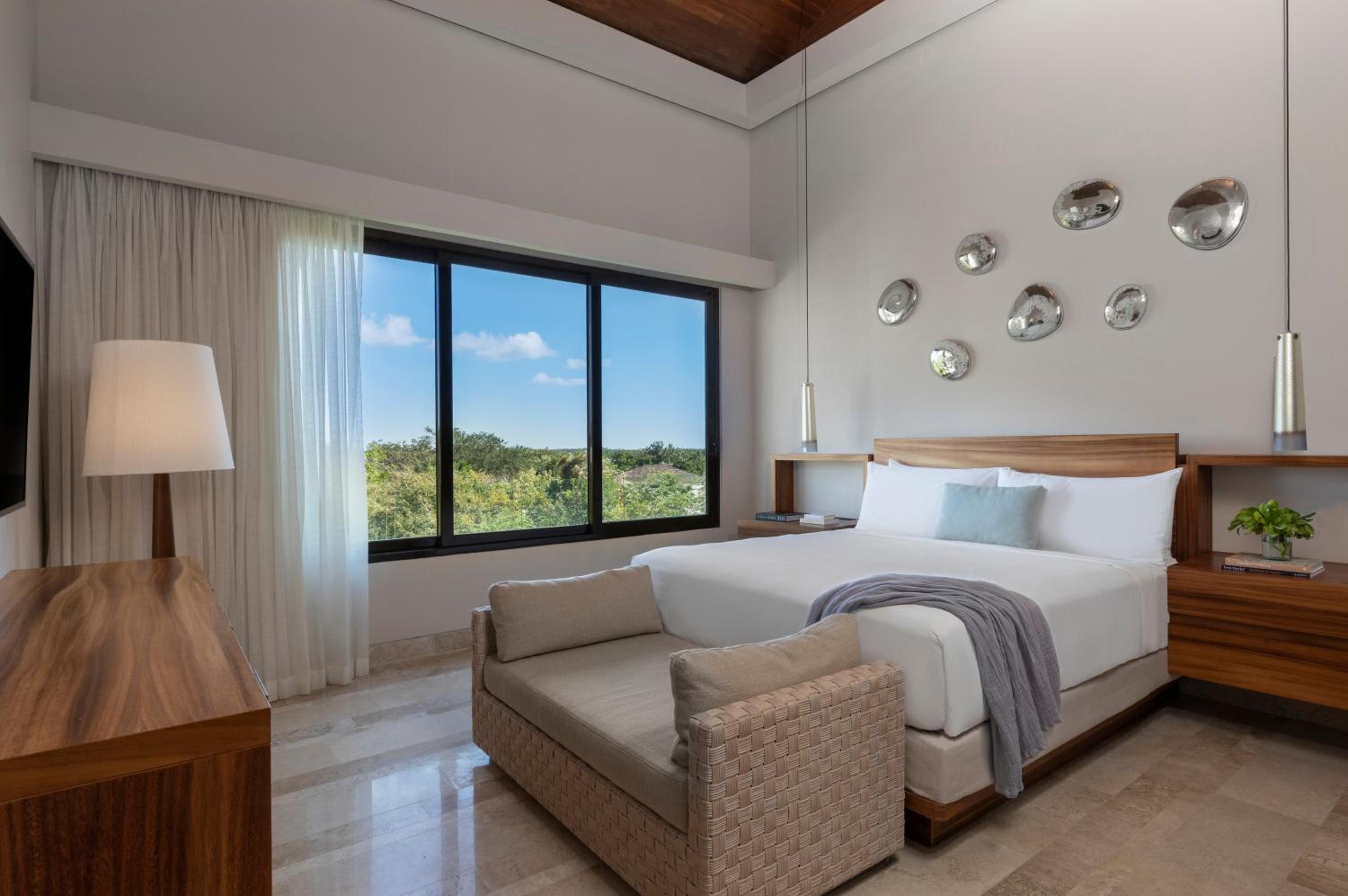 Three-Bedroom Penthouse Villa - Photo 3