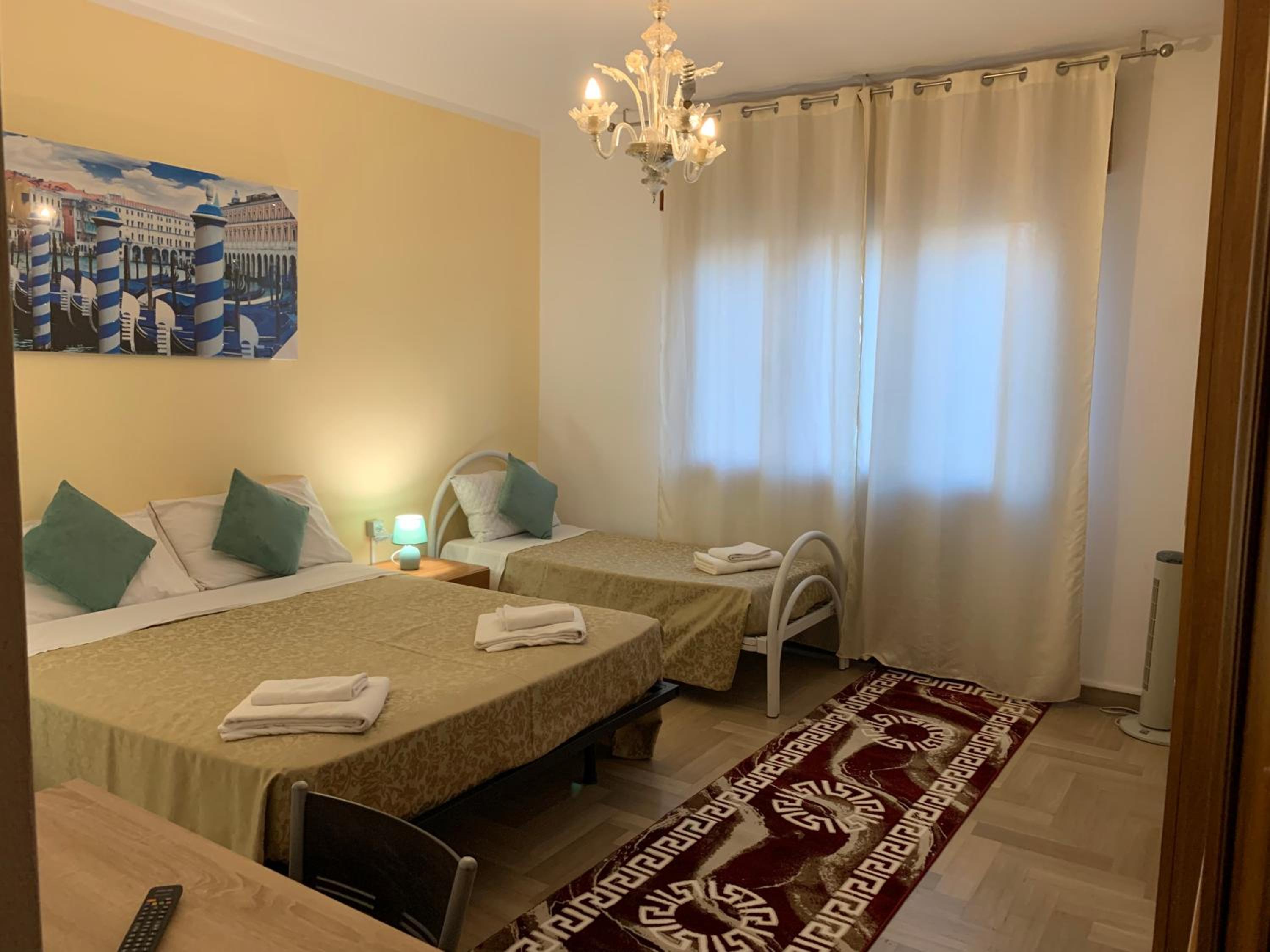 Triple Room with City View