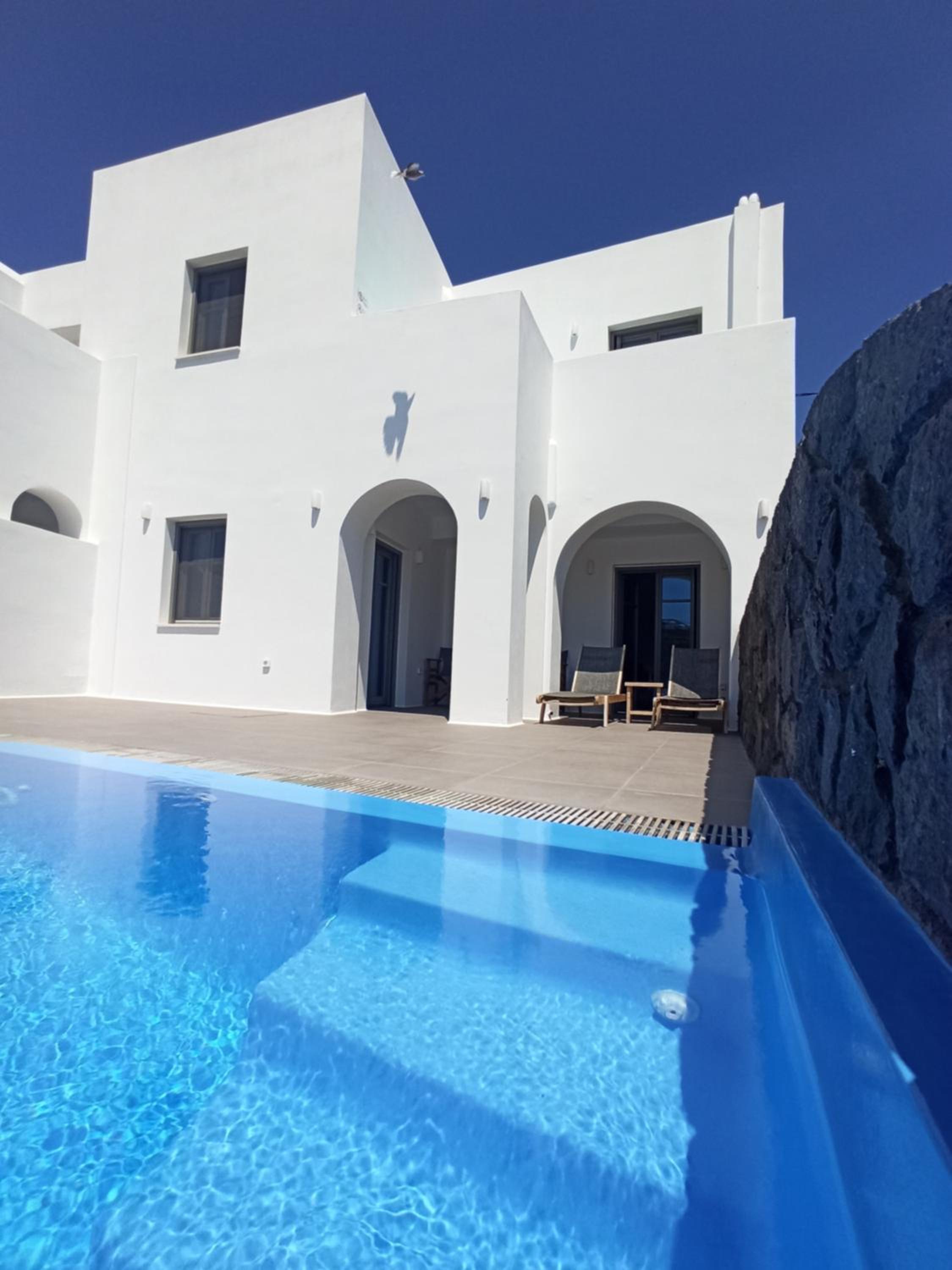Suite with Private Pool - Photo 5