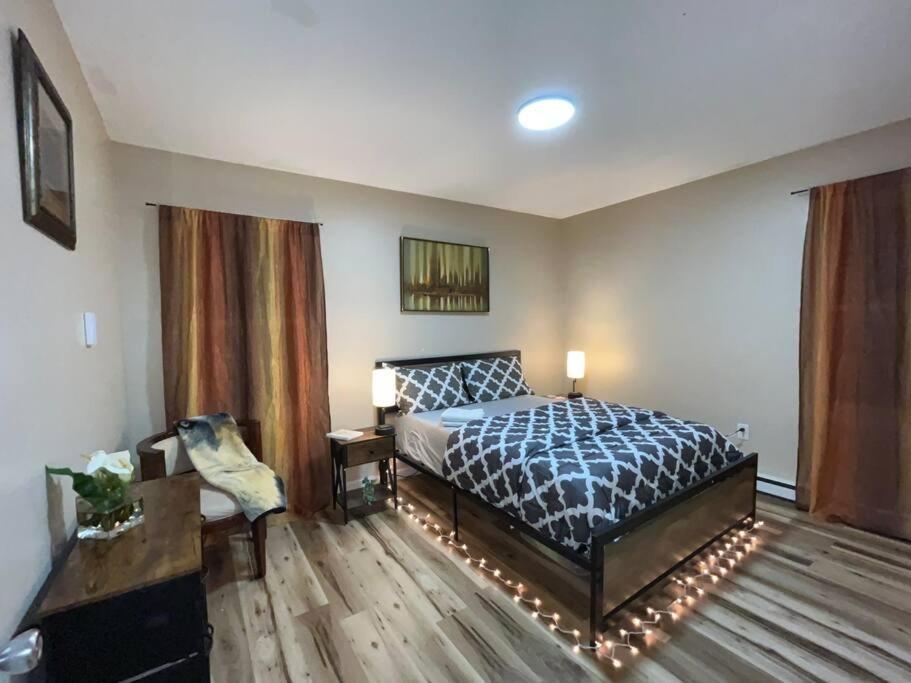 Four-Bedroom House photo 3