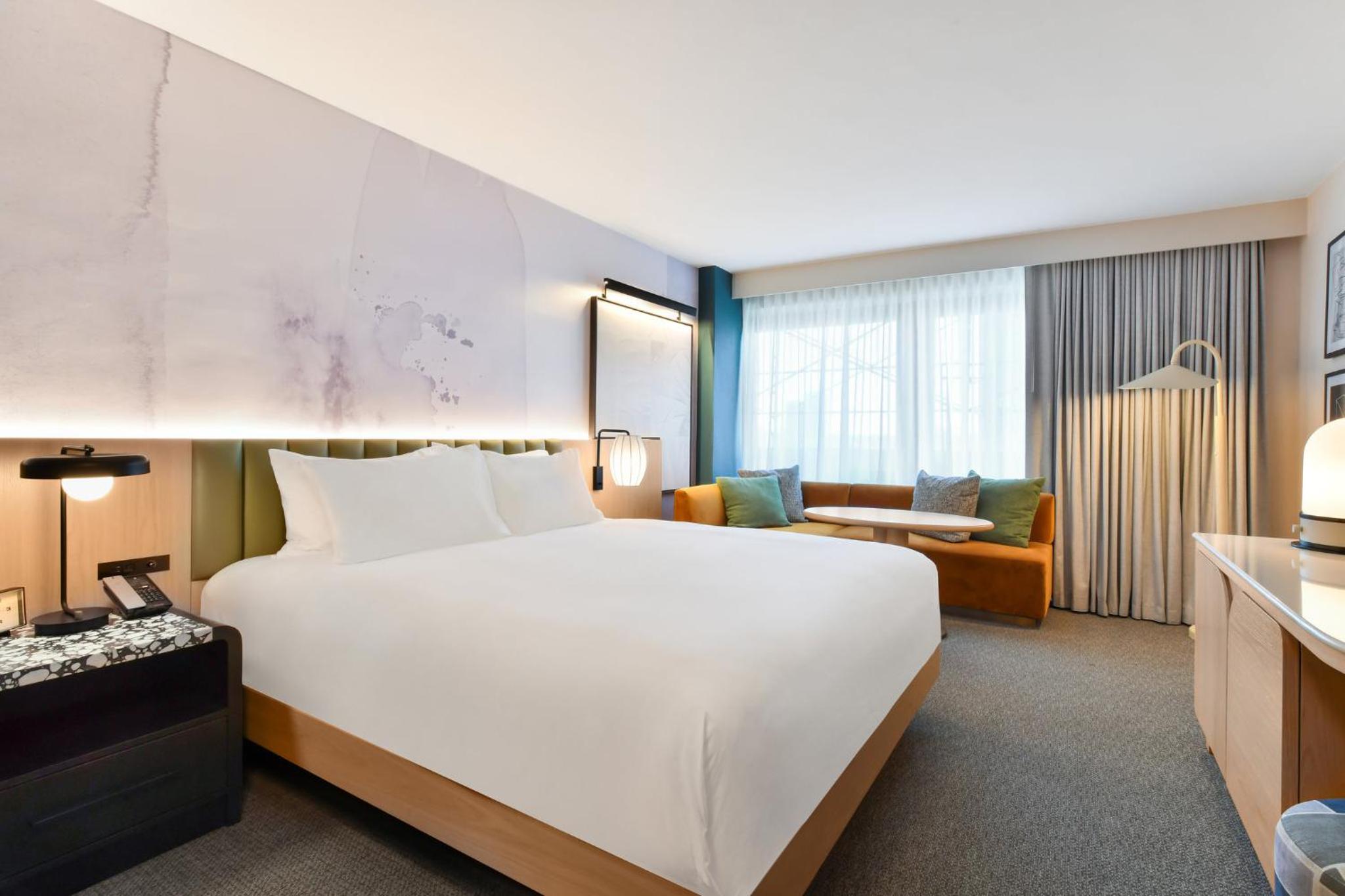 Essential King Room