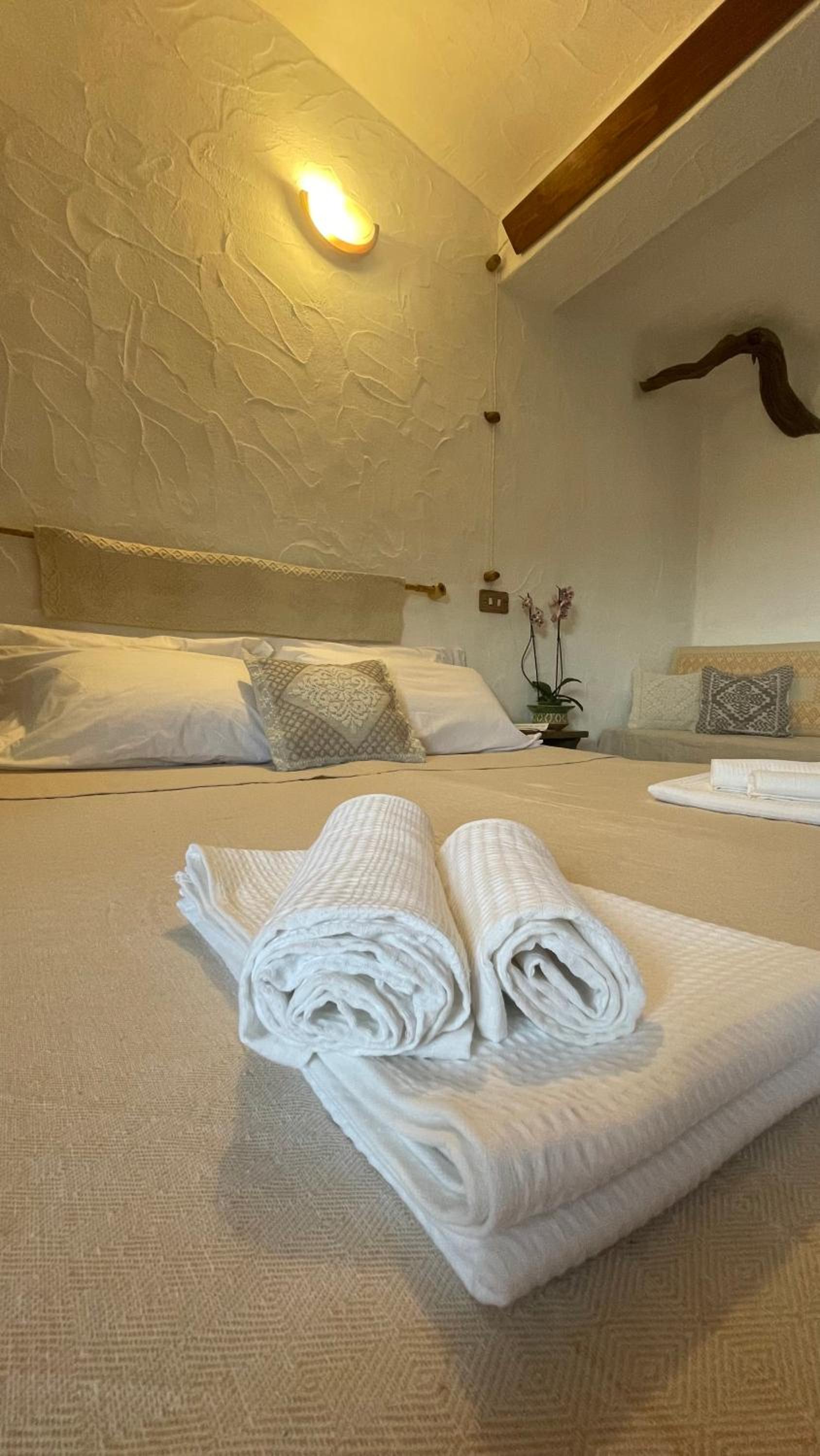 Large Double Room photo 2