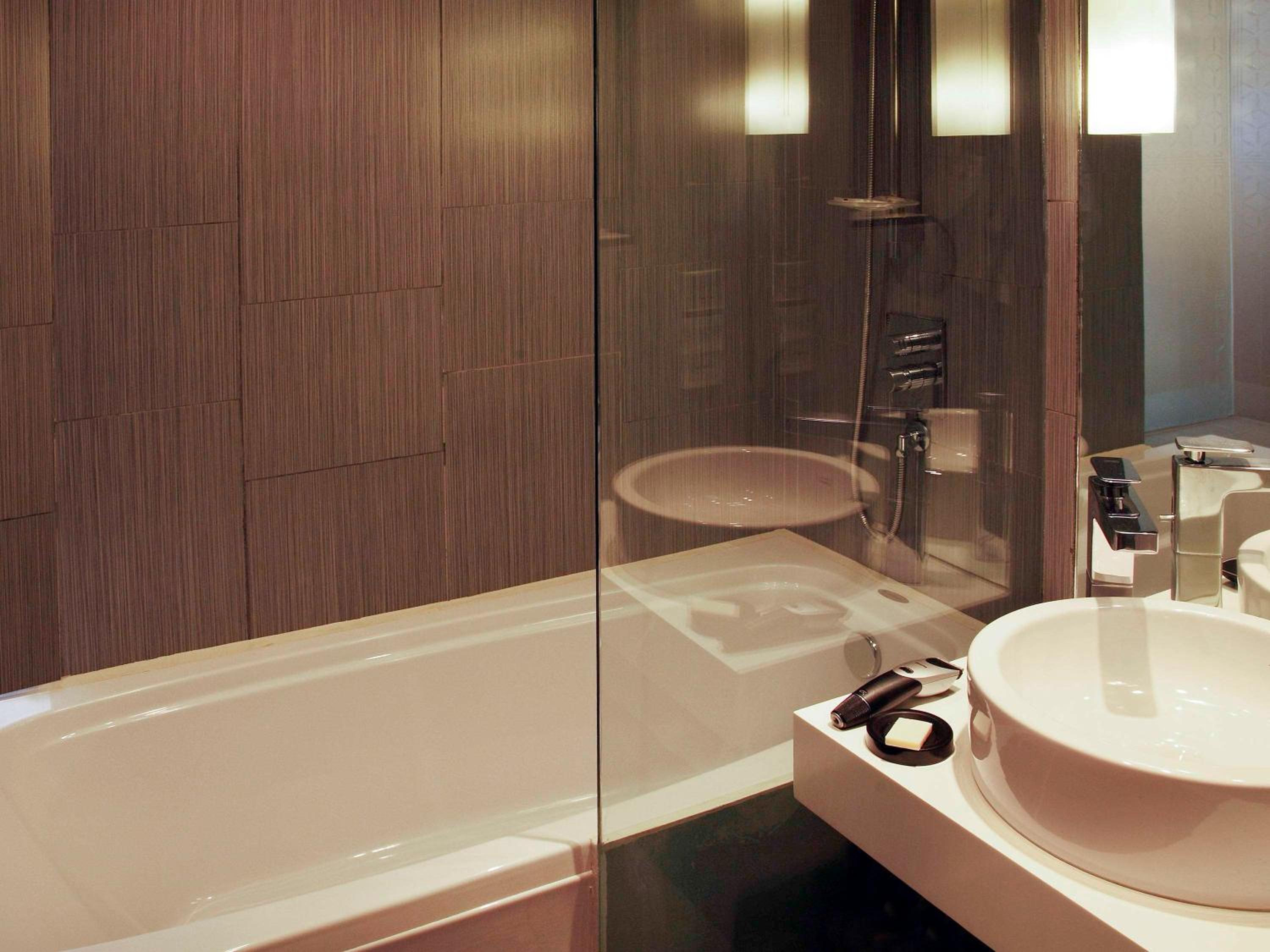 Classic Superior Double Room with City View photo 3