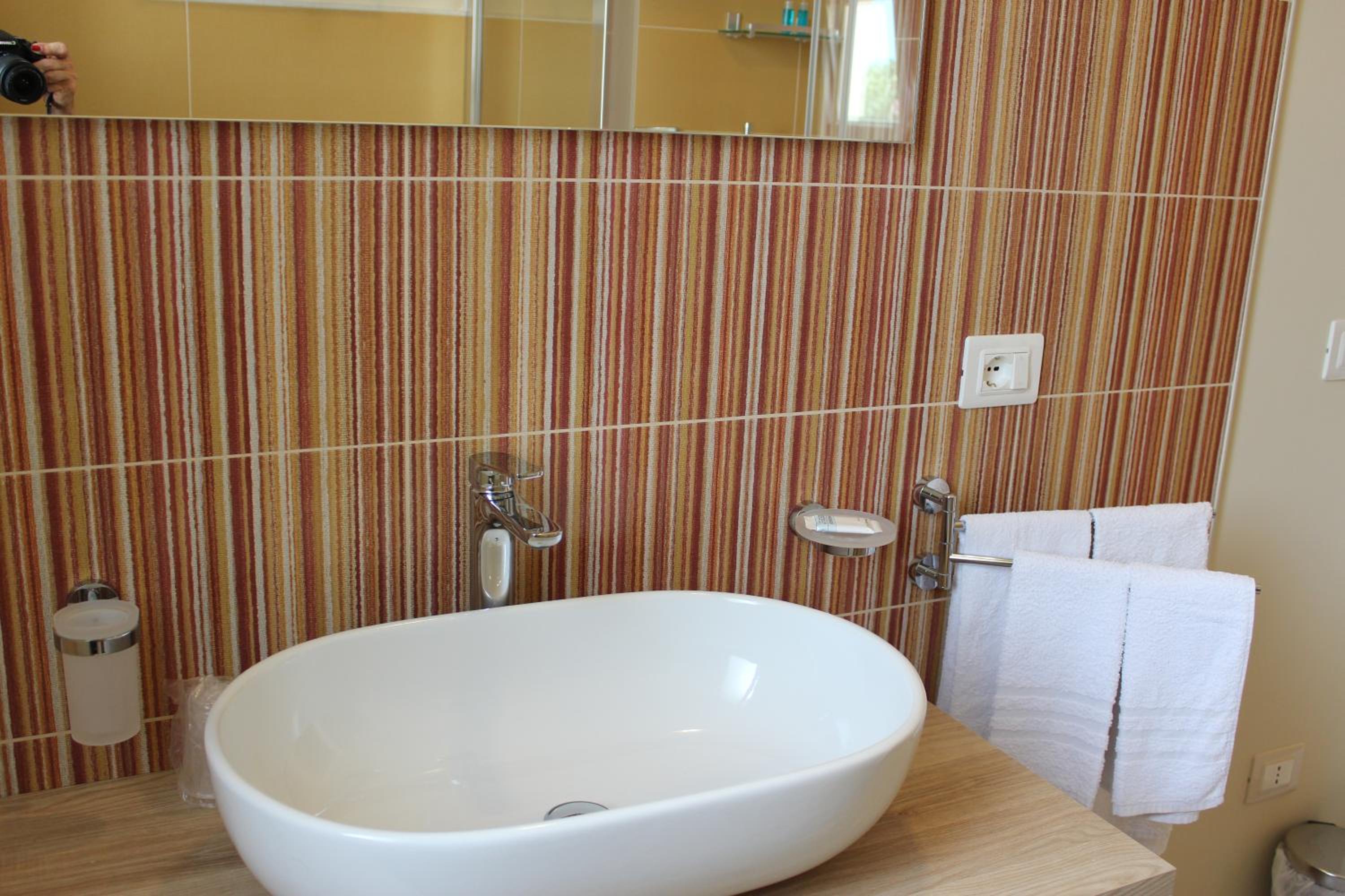 Double Room with Private Bathroom photo 3