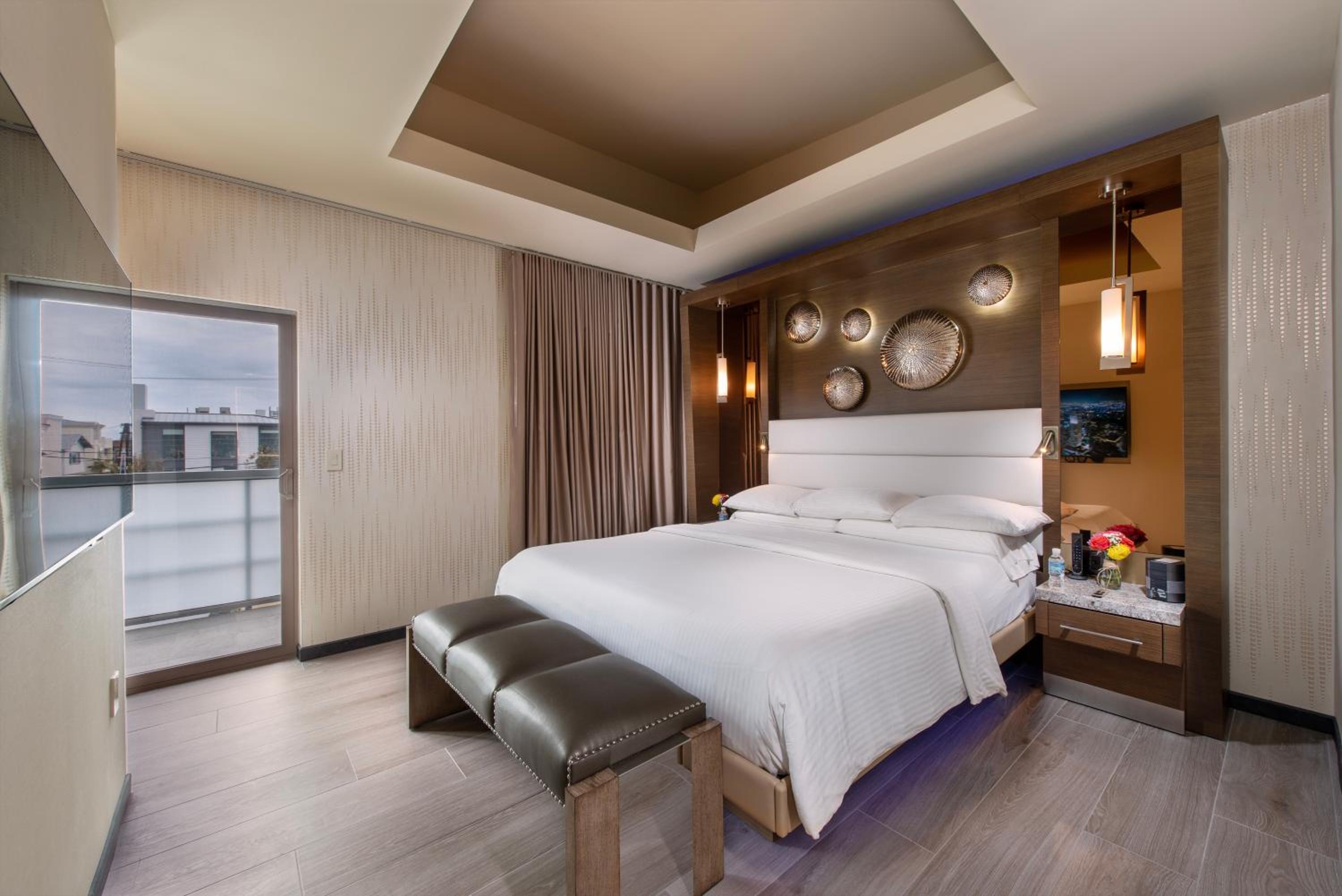 Napa Suite photo 2