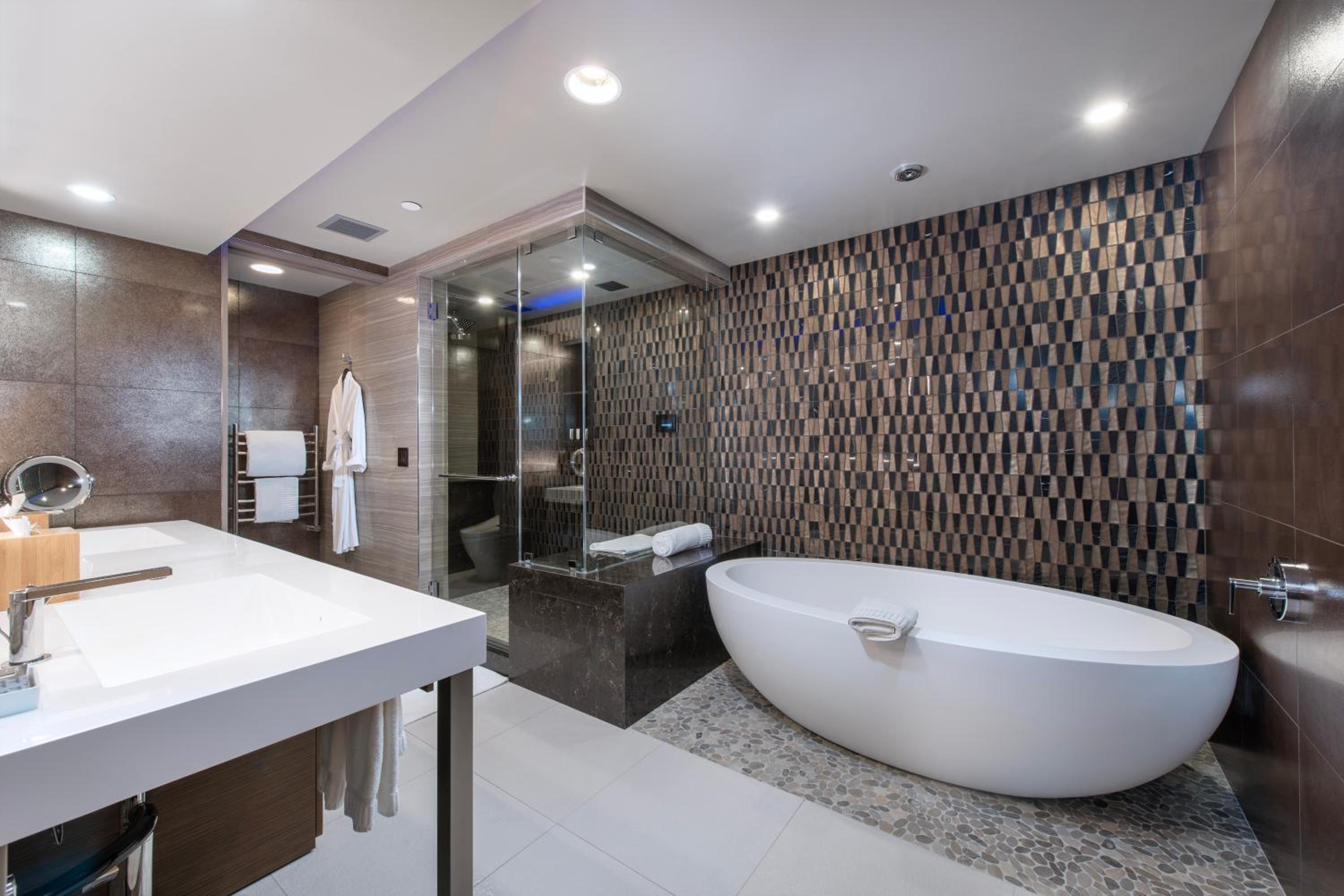 Penthouse Suite photo 2