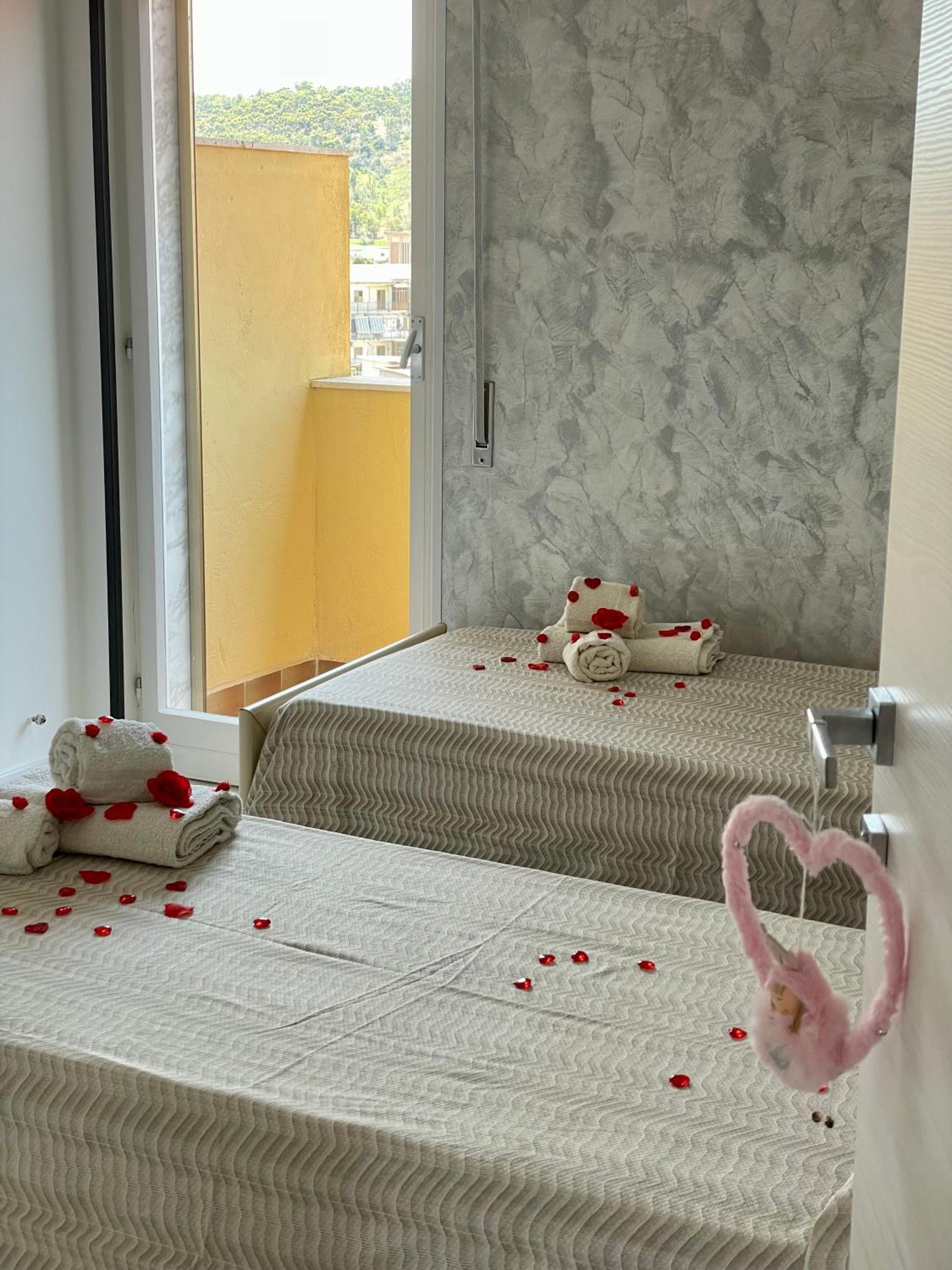 Double or Twin Room with Balcony photo 3