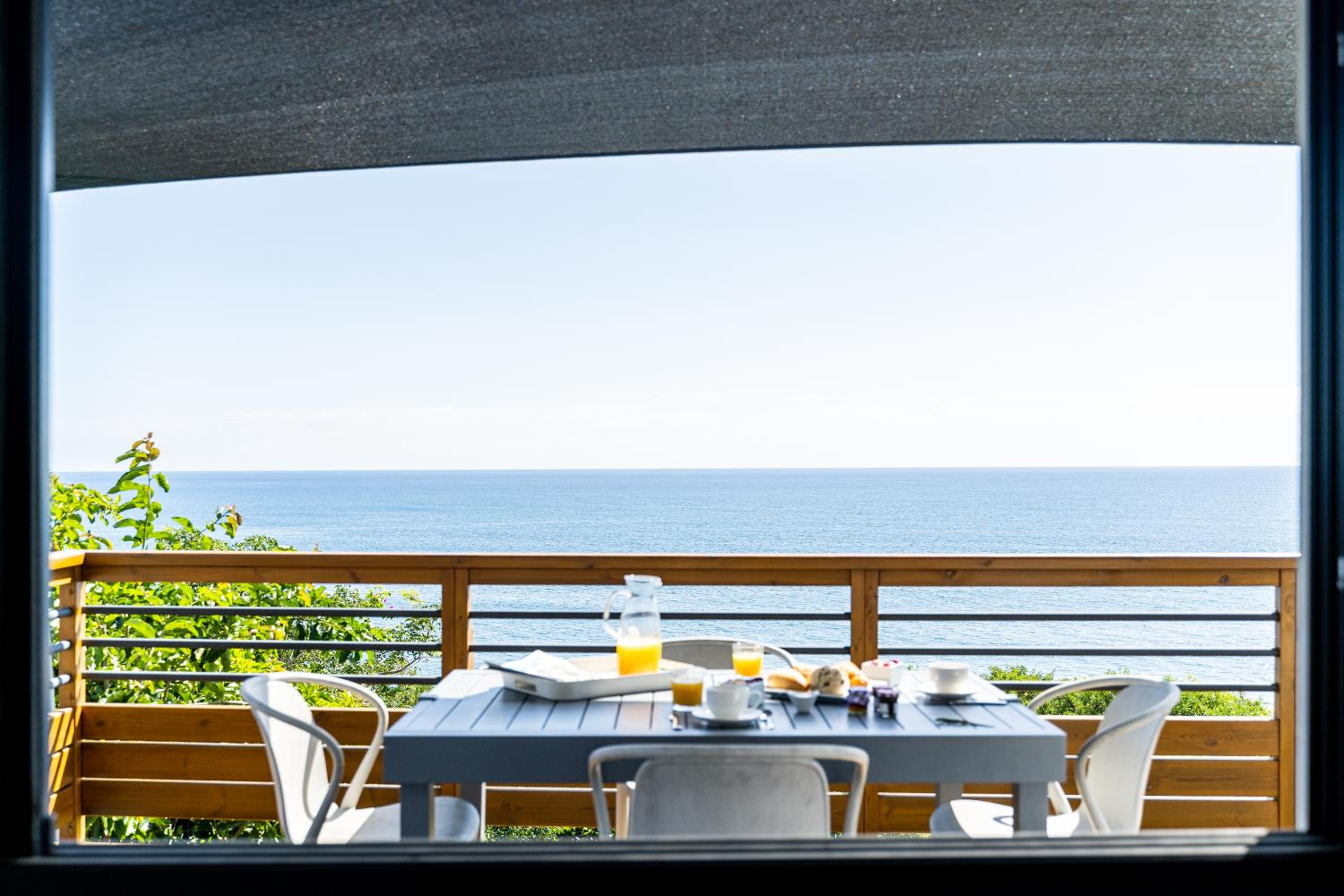 Apartment with Sea View photo 3