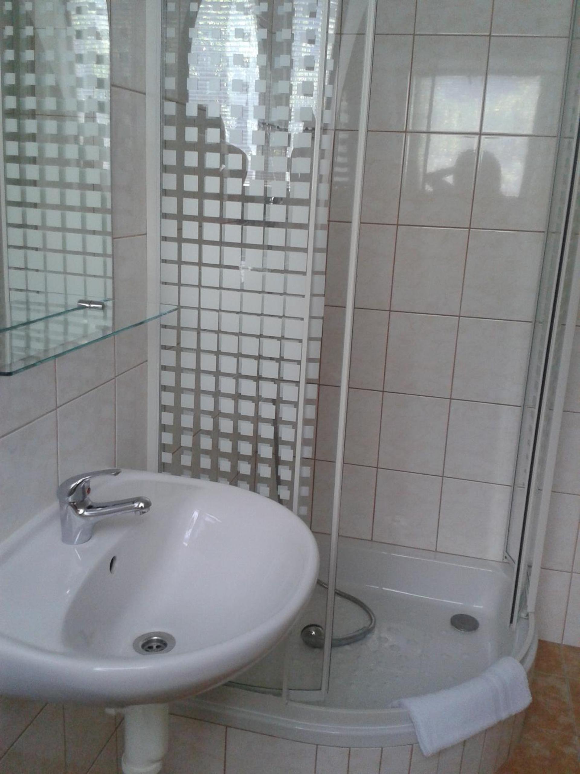 Triple Room with Bathroom photo 2
