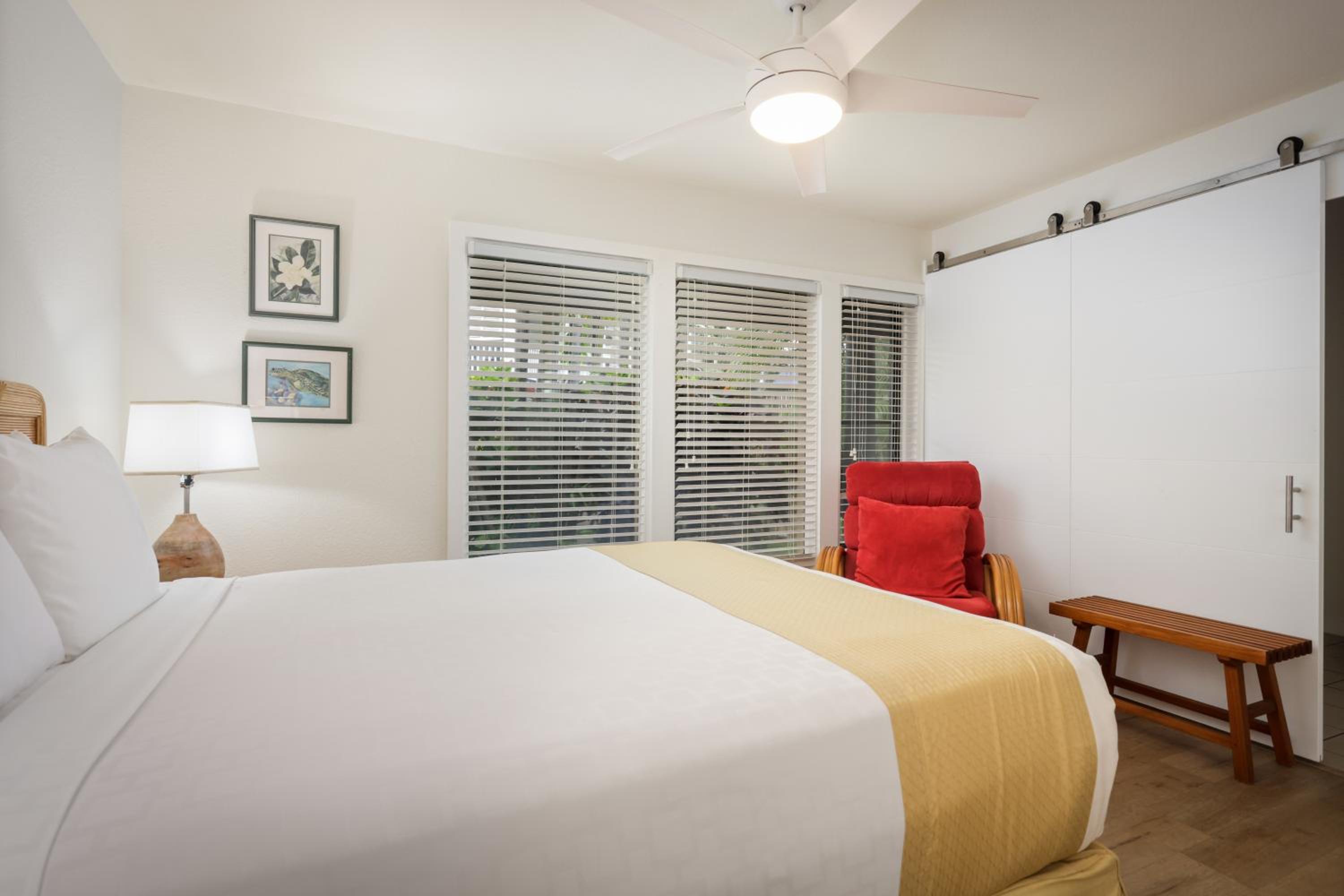 One-Bedroom Suite with Garden View - Photo 7