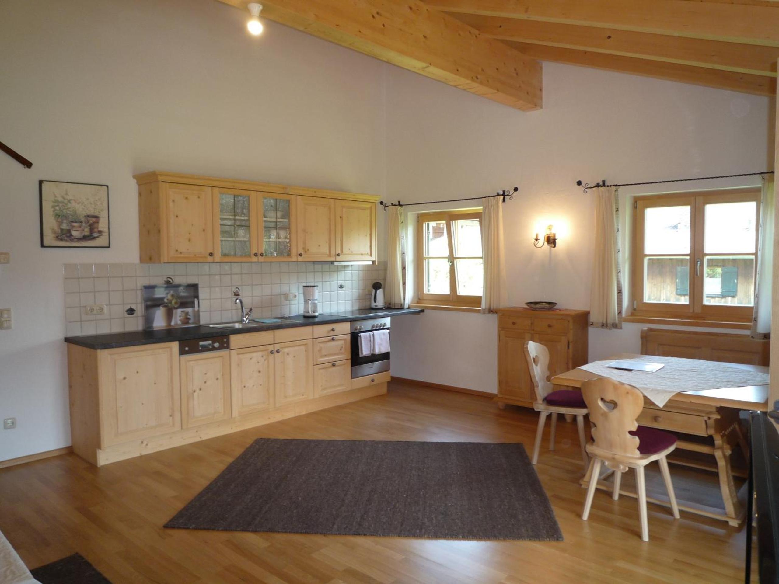 One-Bedroom Apartment with Balcony - No.12 photo 2