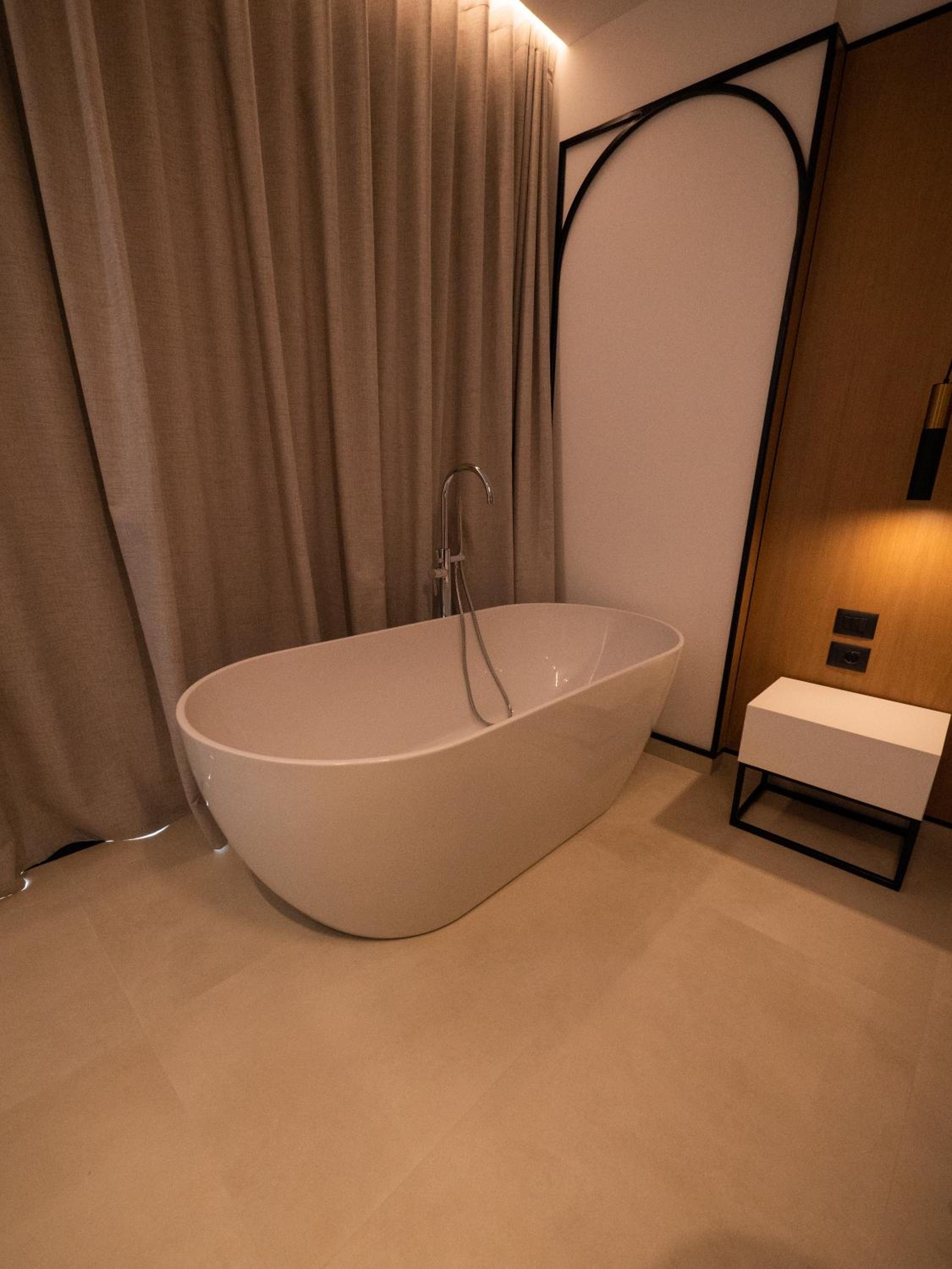 Superior Sea View Triple Room with Bathtub photo 2