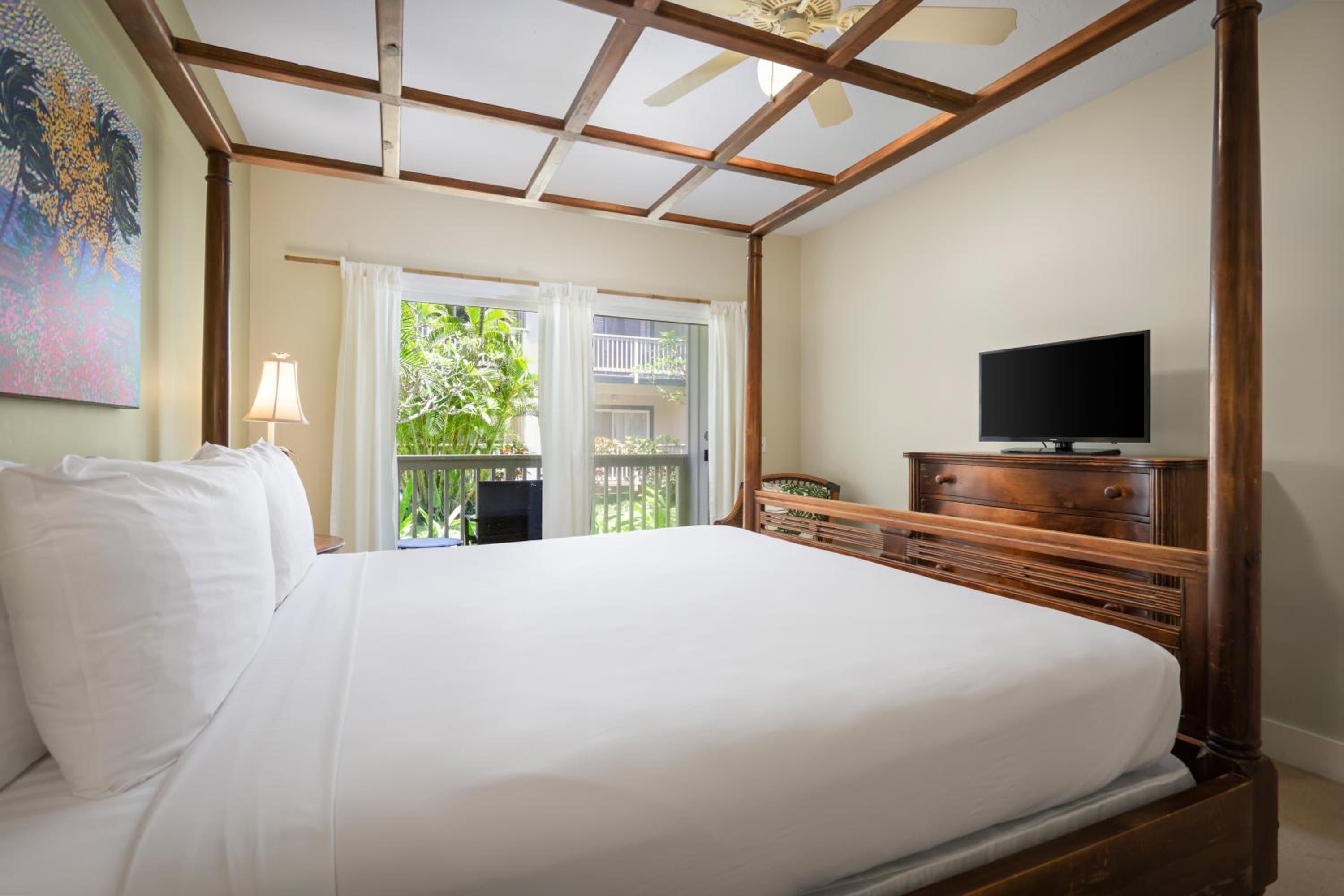 Two-Bedroom Suite with Garden View - Photo 20