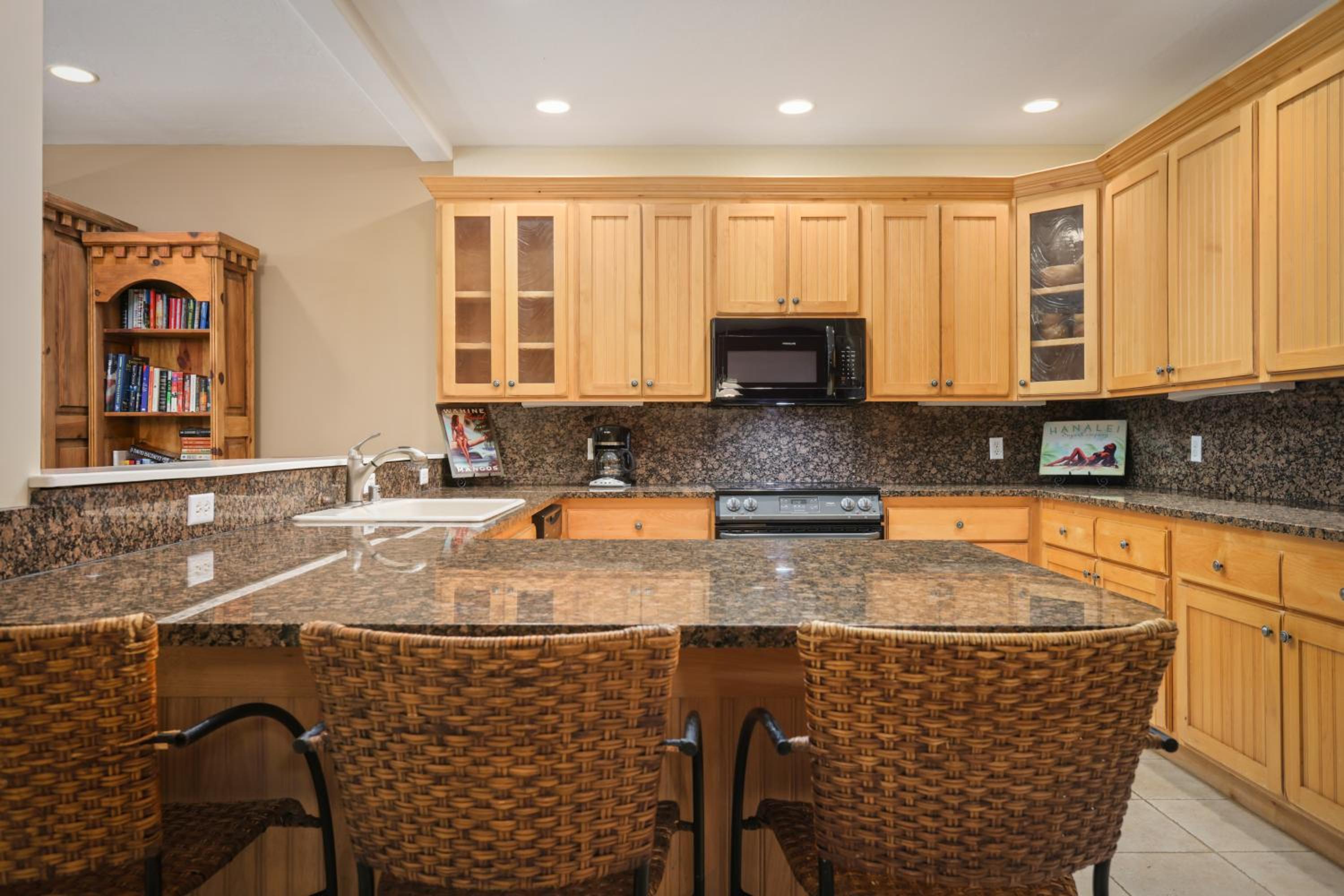 Two-Bedroom Suite with Garden View - Photo 17