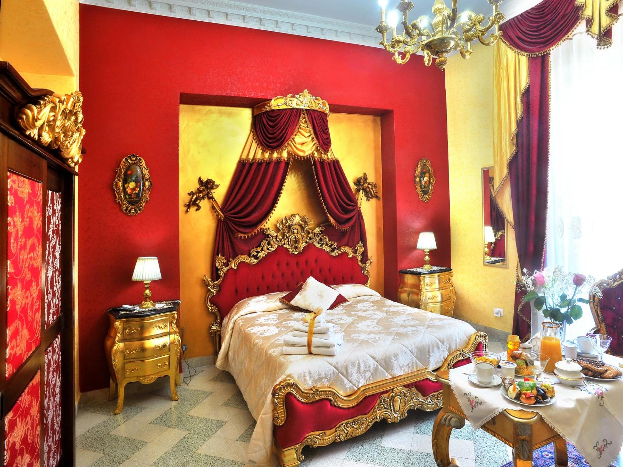 Deluxe Suite with Sea View - Photo 5