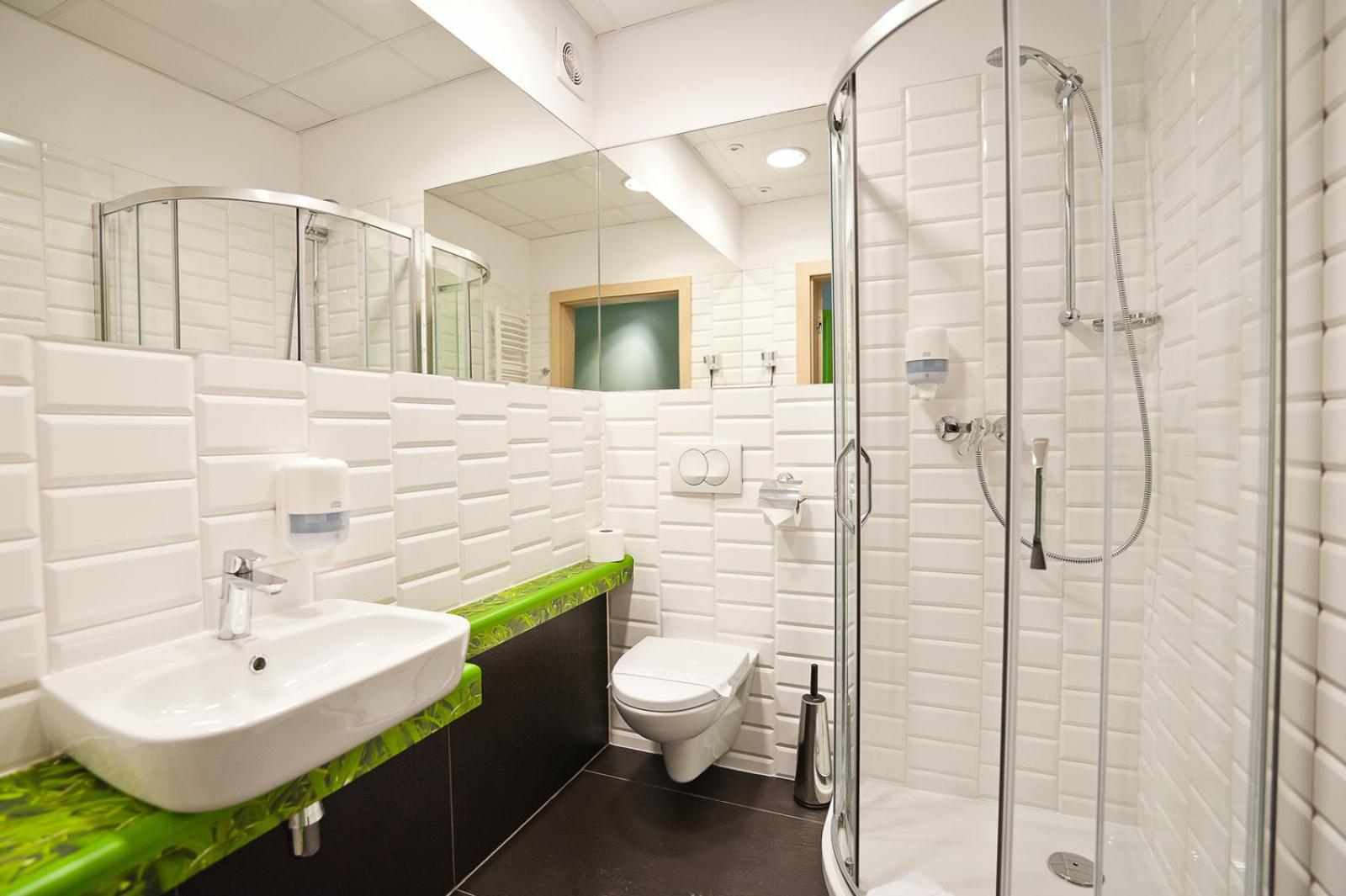 Double or Twin Room - Photo 3
