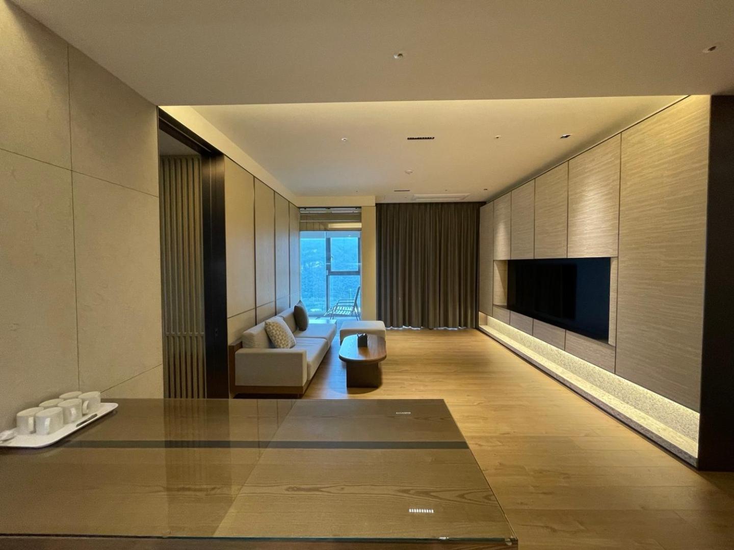 Silver Suite (Kitchen/Panorama View/Bed) - Photo 3