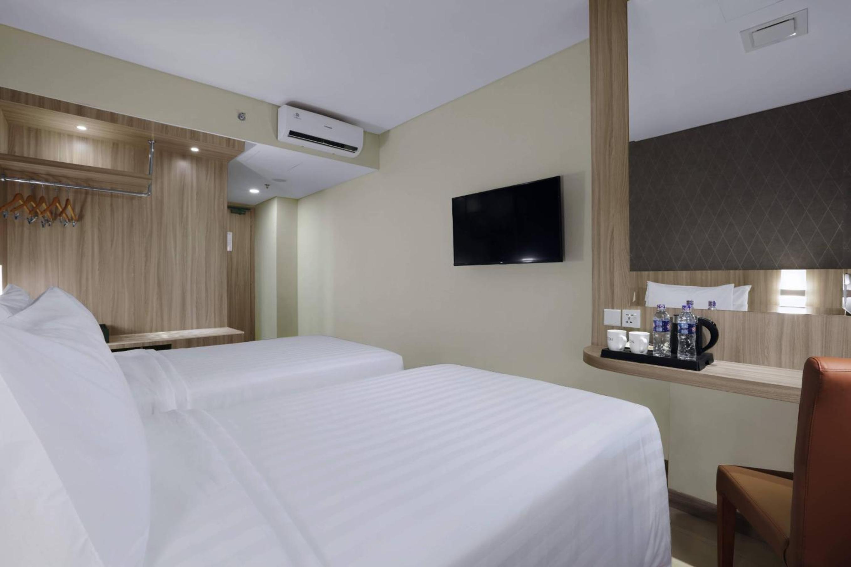 Deluxe Double or Twin Room - Photo 3