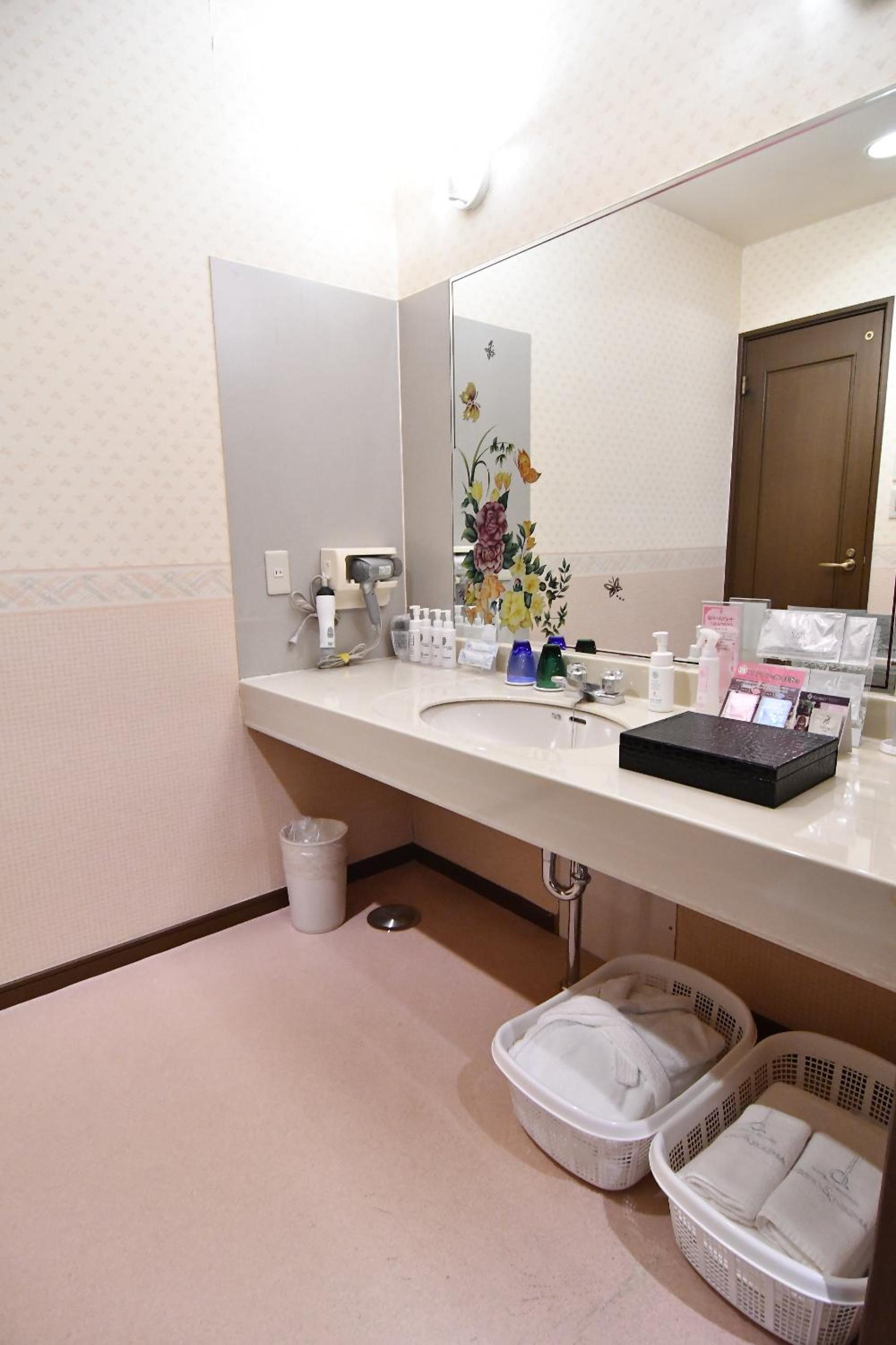 Deluxe Suite photo 3