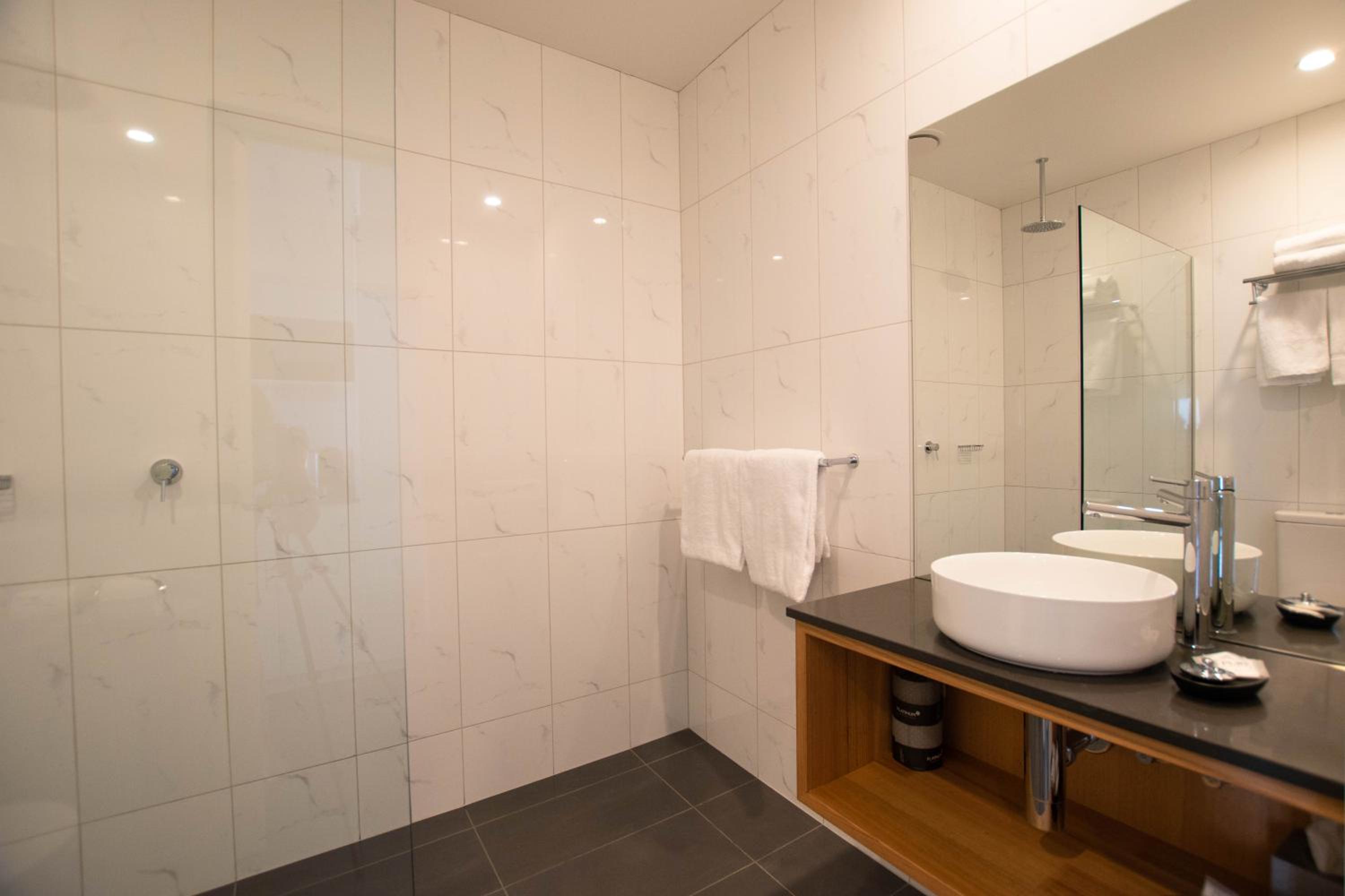 Deluxe Family Suite photo 3