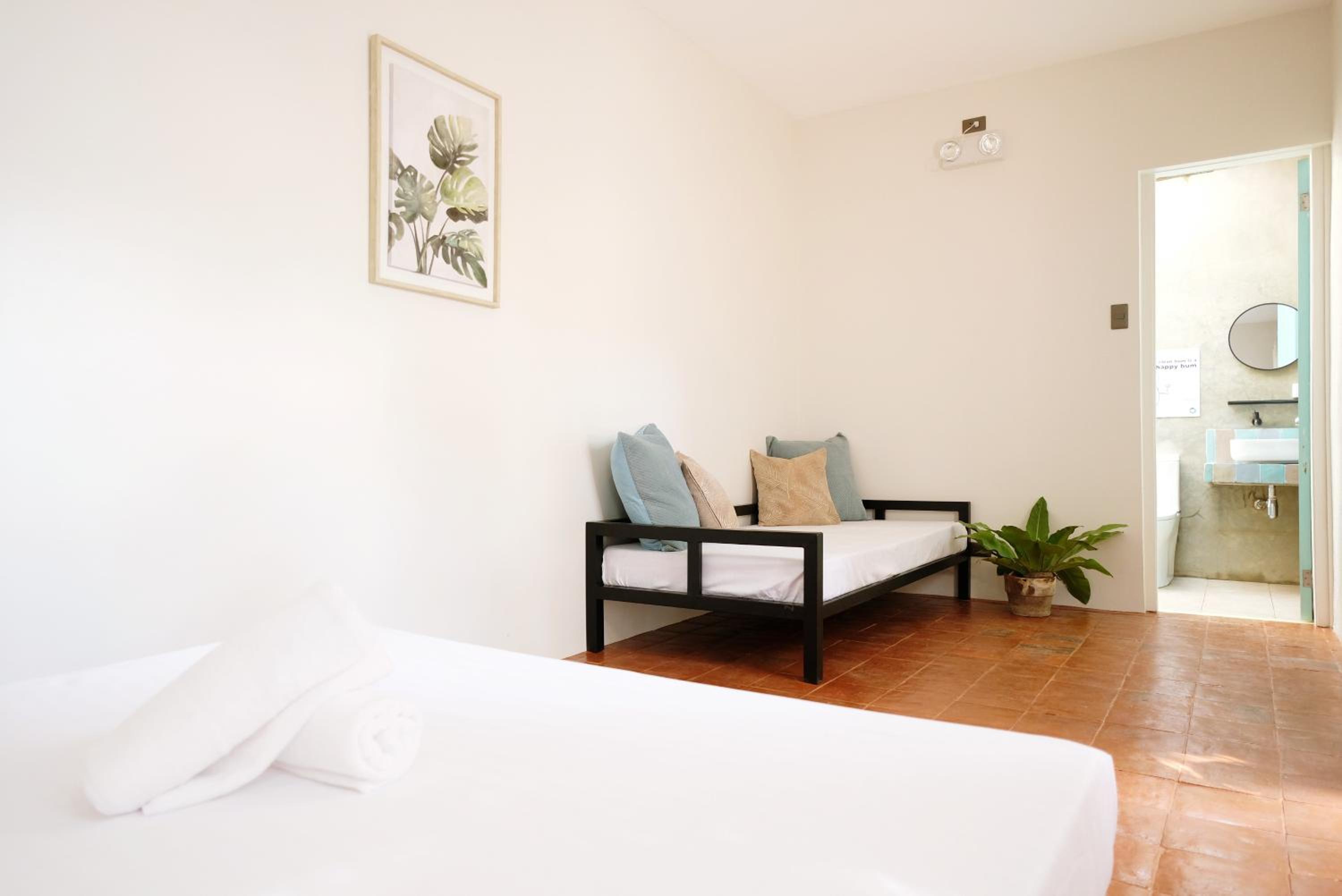 Standard Triple Room - Photo 6
