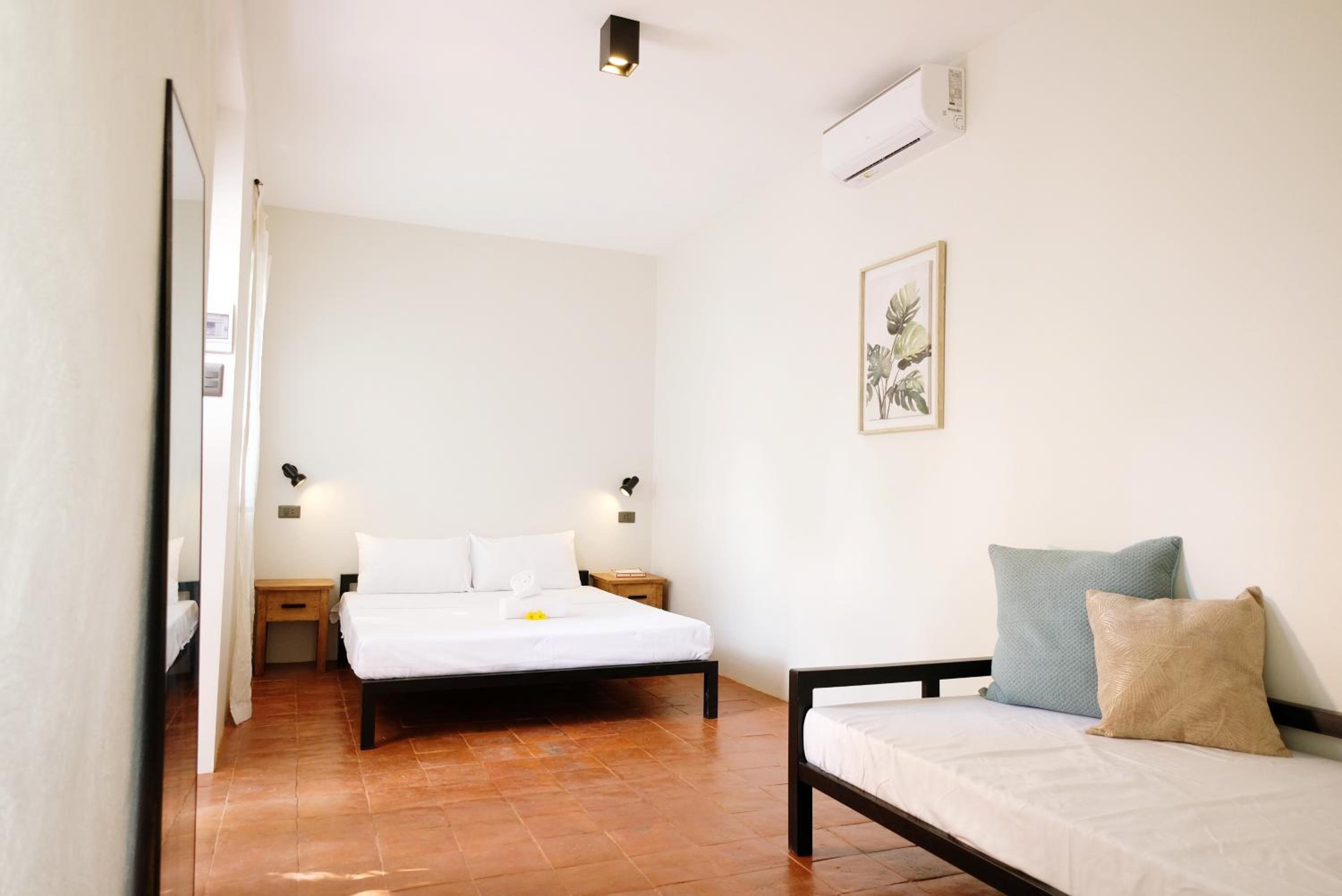 Standard Triple Room - Photo 1
