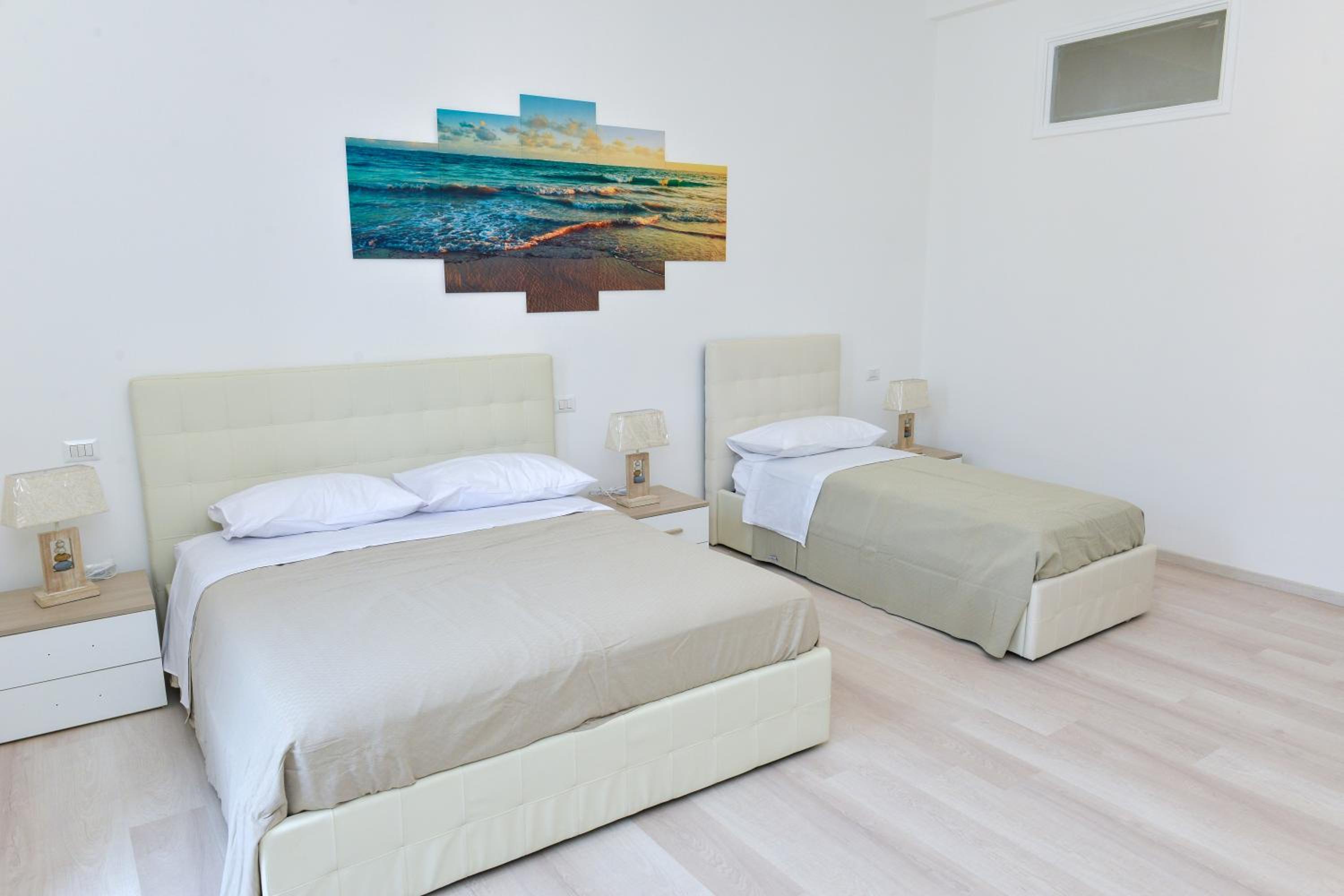 One-Bedroom House photo 1