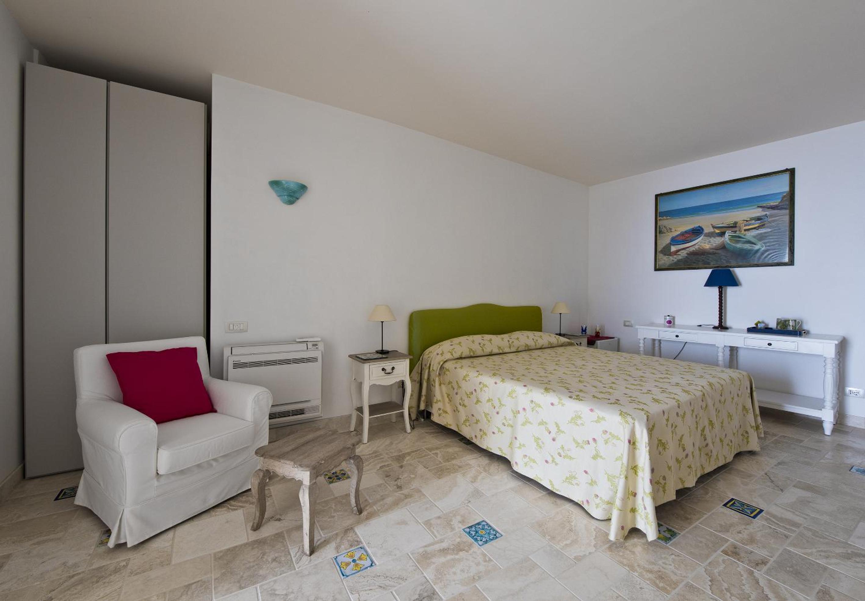 Double or Twin Room with Access to Terrace