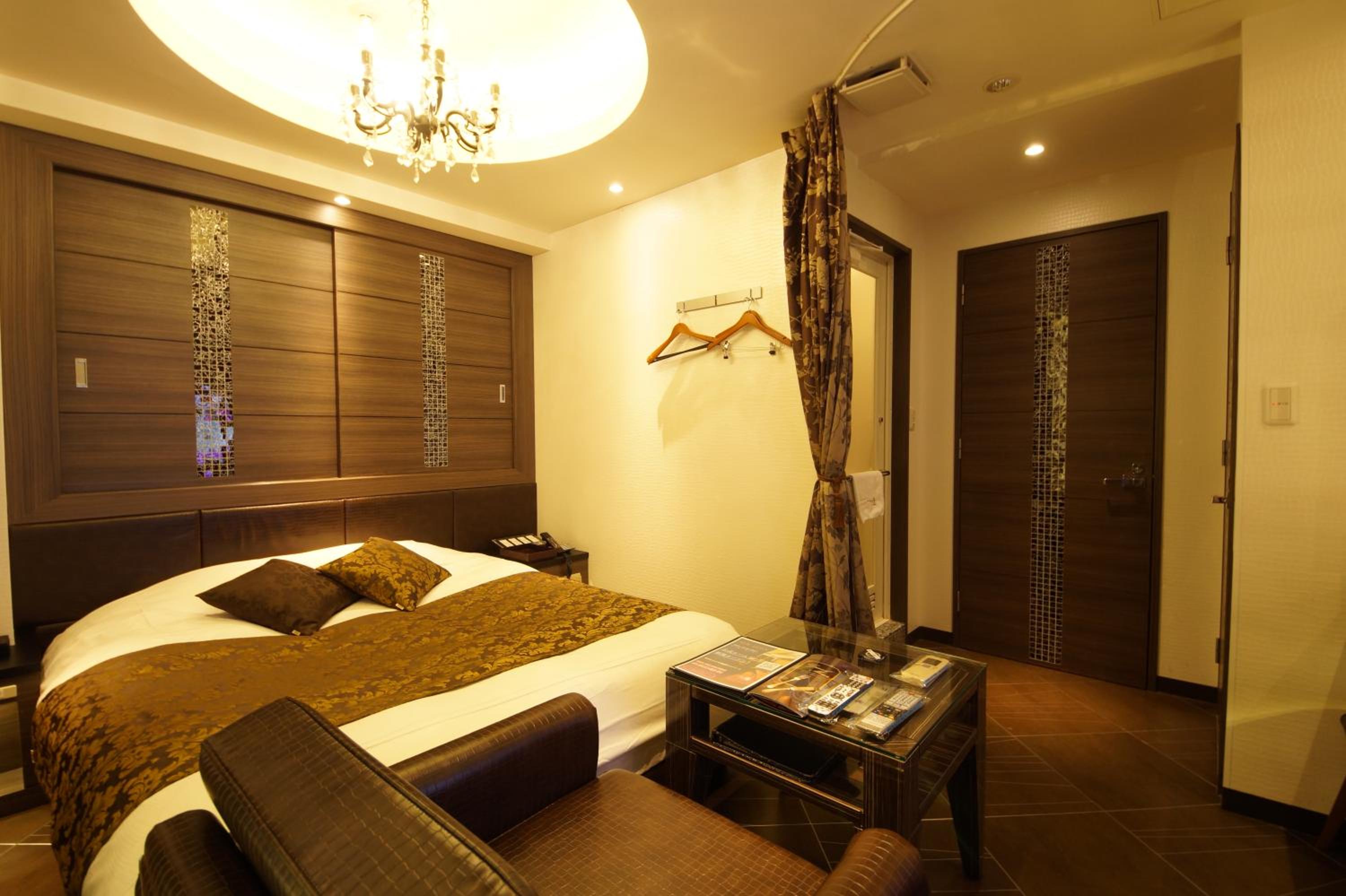 Standard Double Room - Non-Smoking - Photo 7
