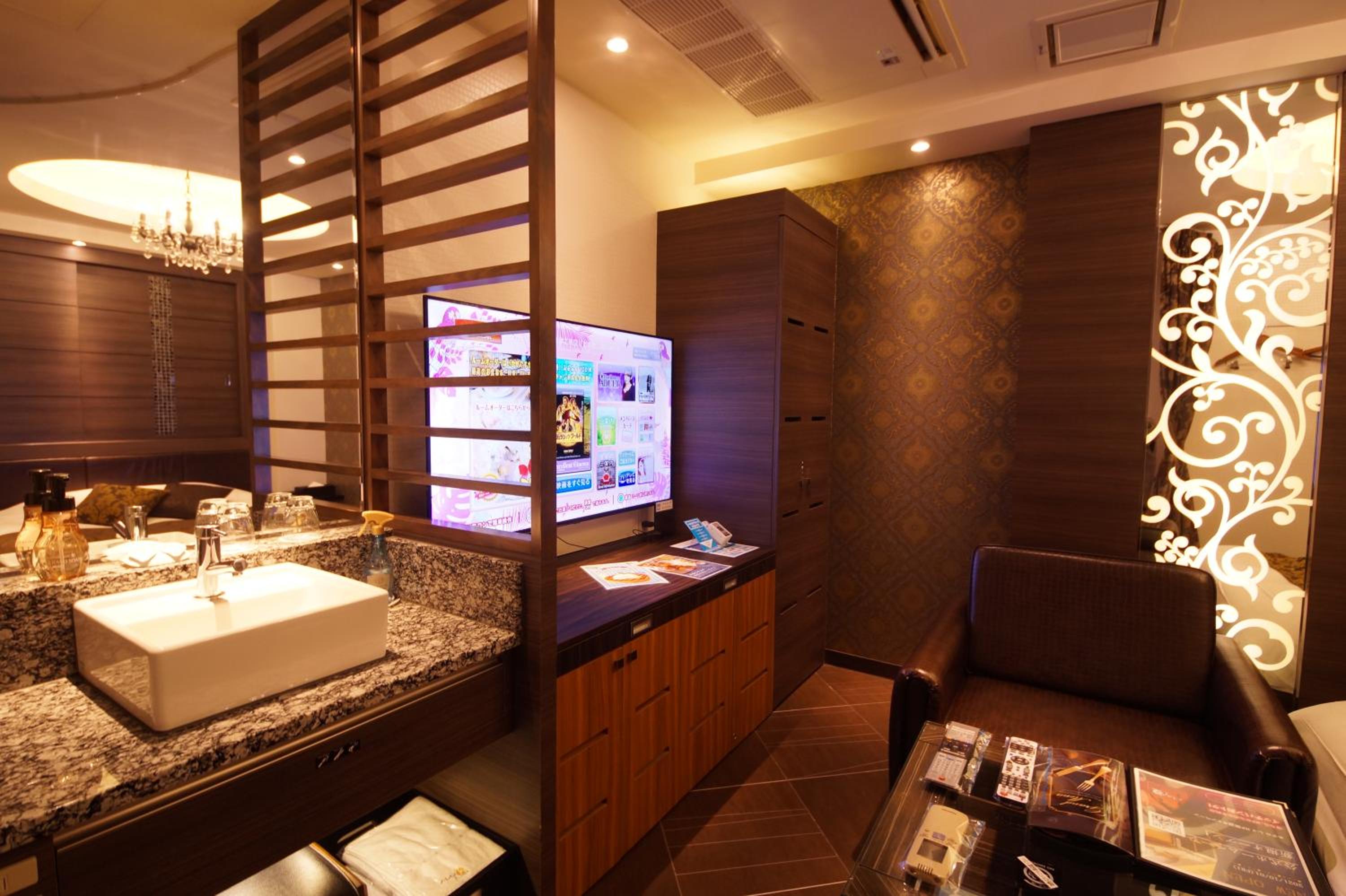 Standard Double Room - Non-Smoking - Photo 5