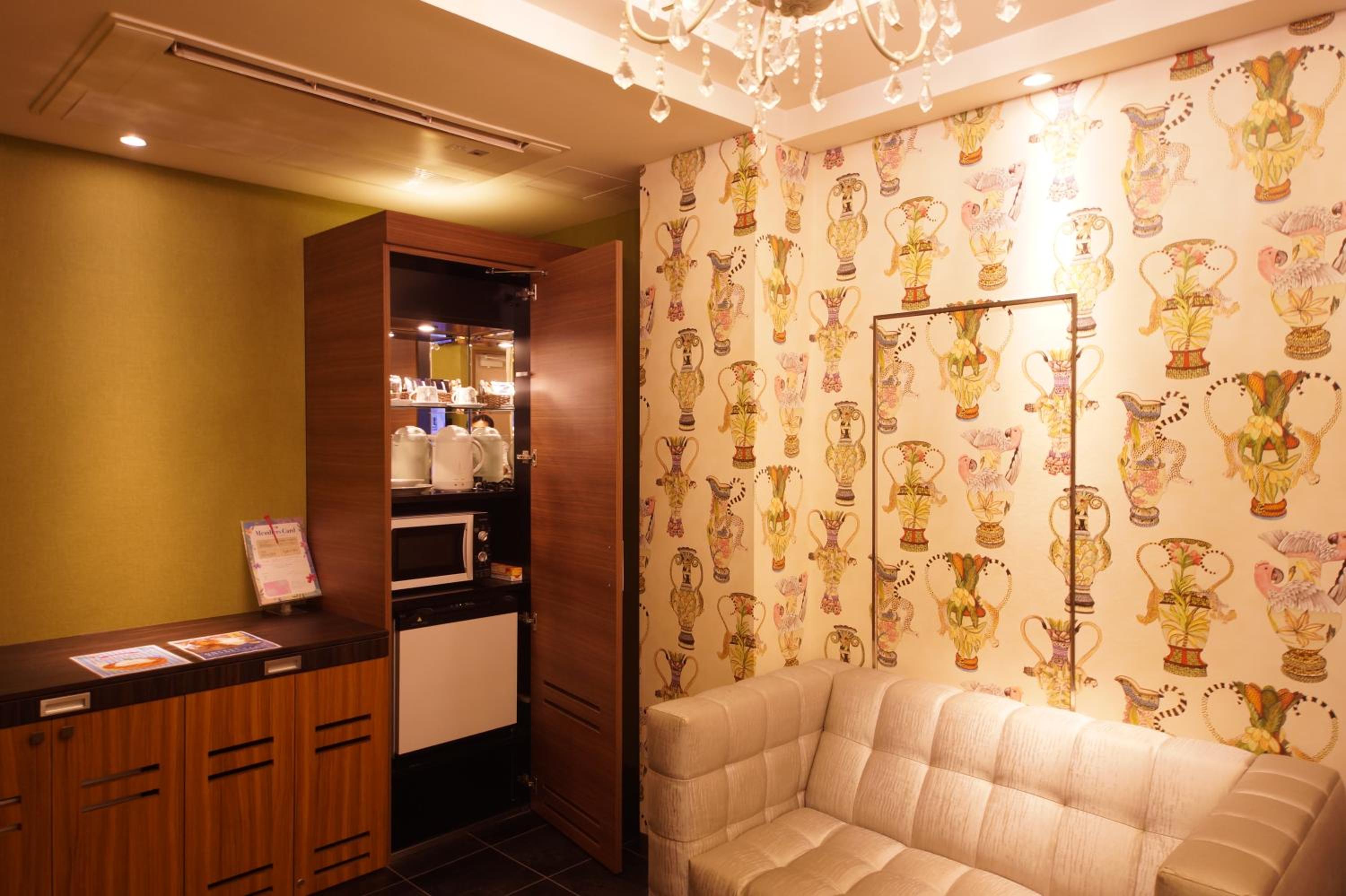 Standard Double Room - Non-Smoking - Photo 17