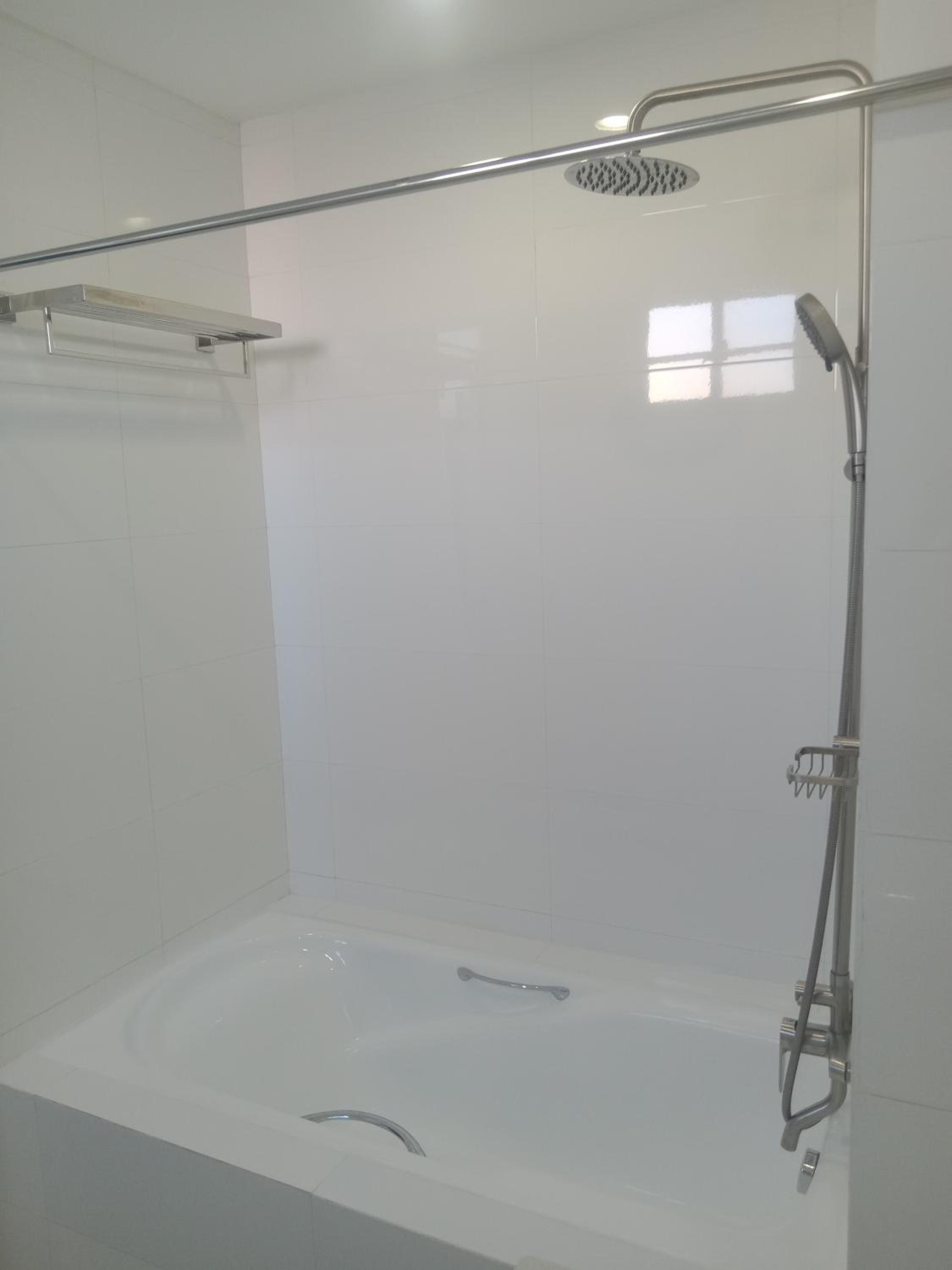 Suite - Photo 2