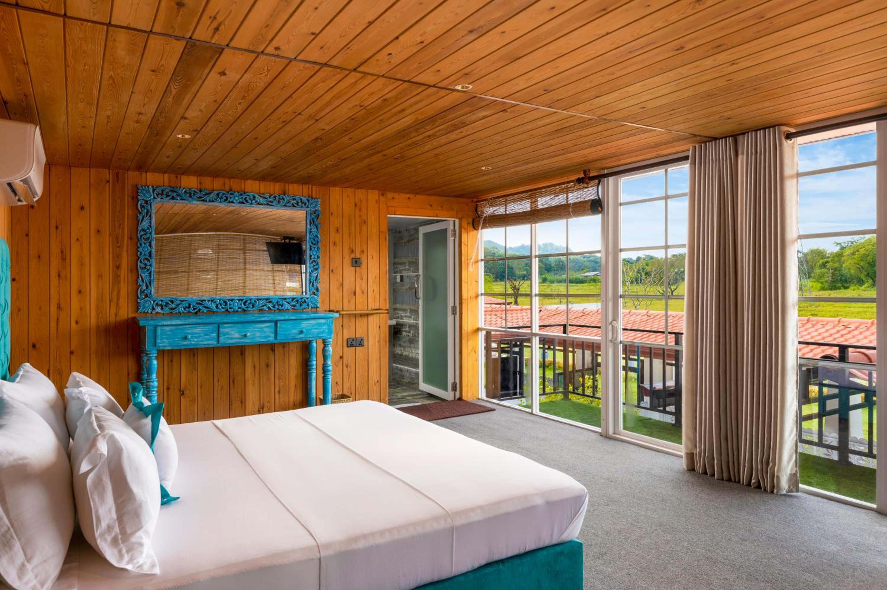 Triple Room with Balcony