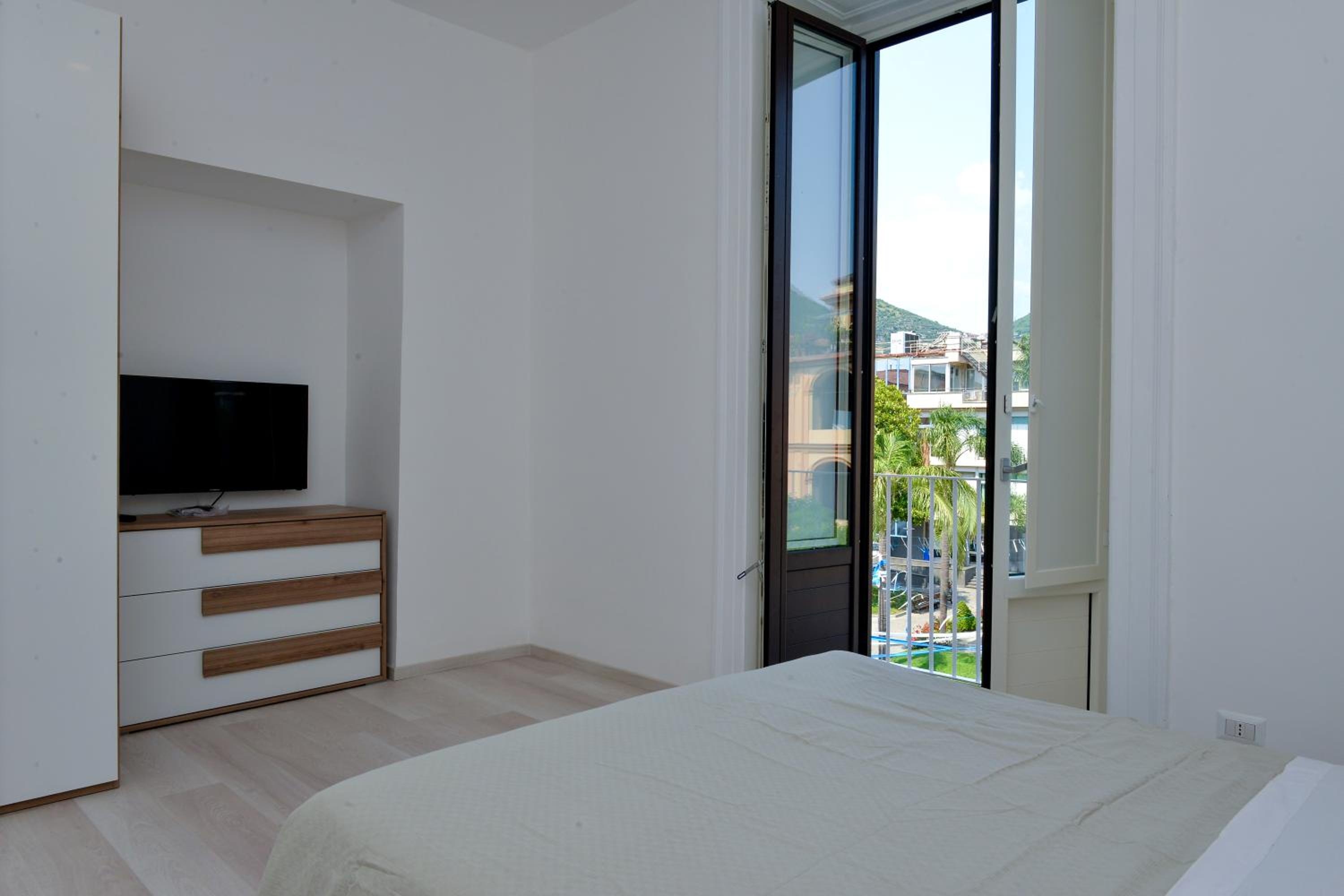 One-Bedroom House photo 2