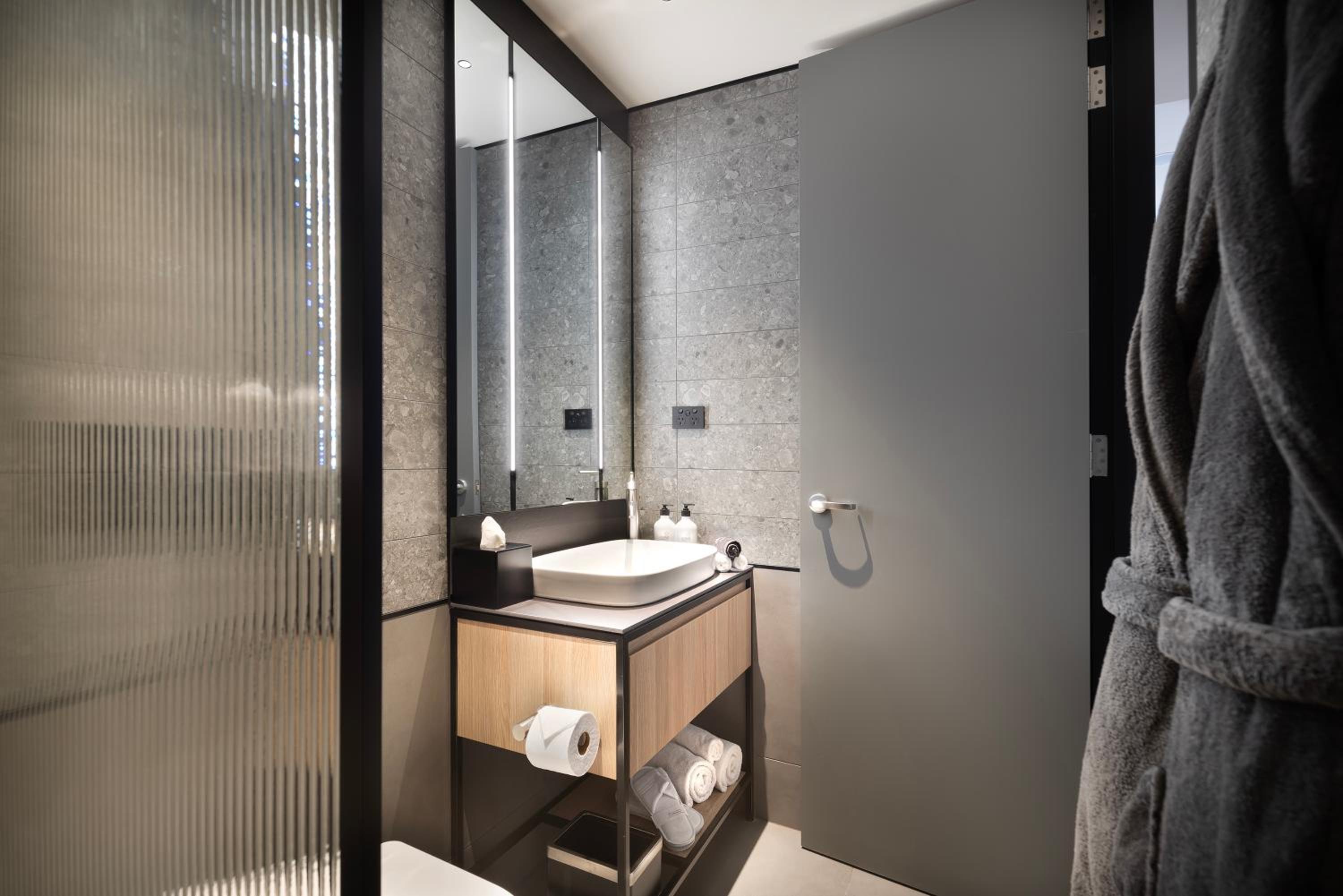 Urban Junior Queen