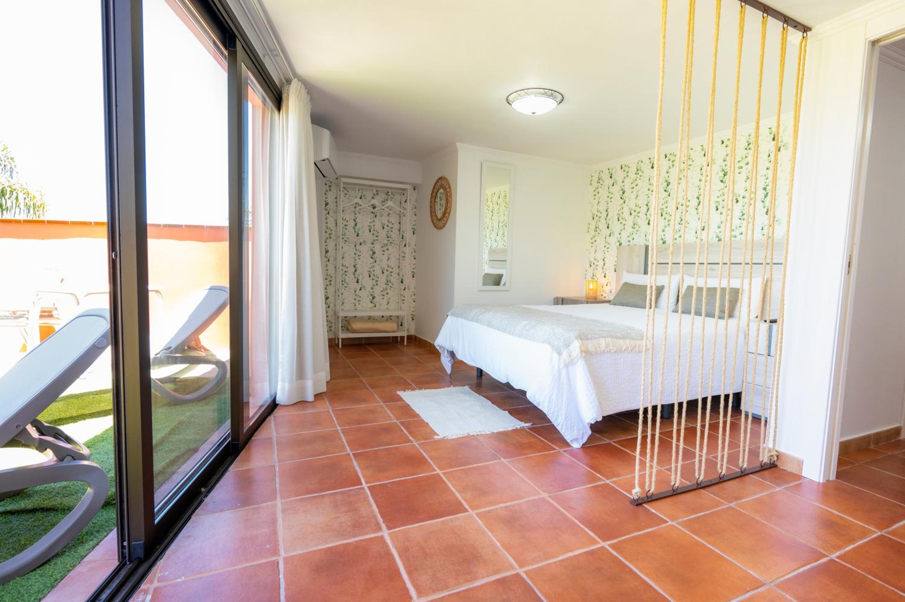 Deluxe Double Room - Photo 5