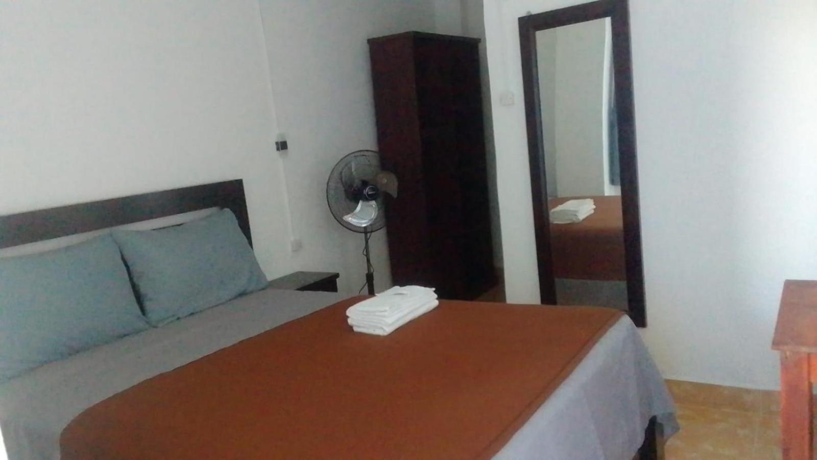 Double Room - Photo 17