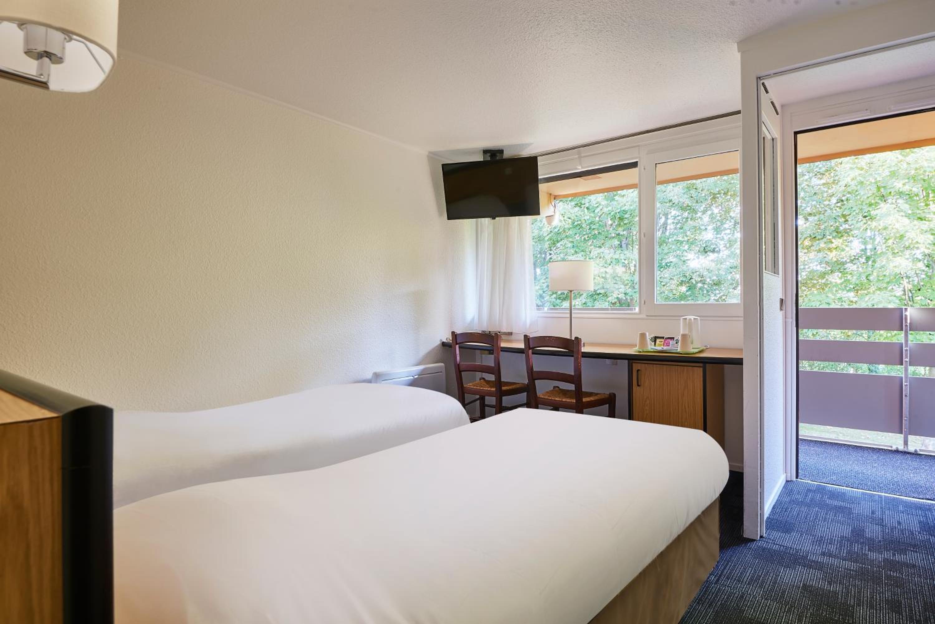 Twin Room - Photo 4