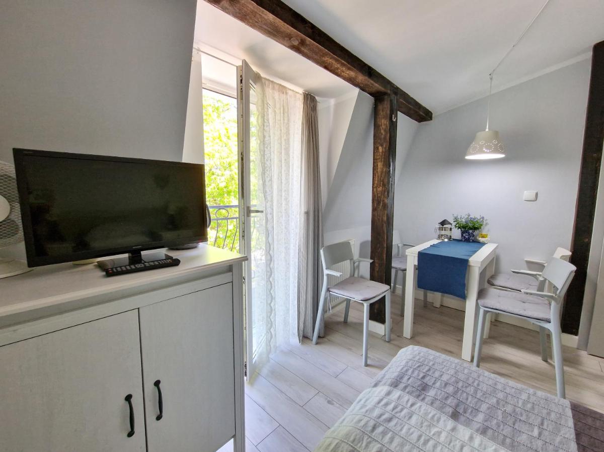 Apartment with Terrace photo 3