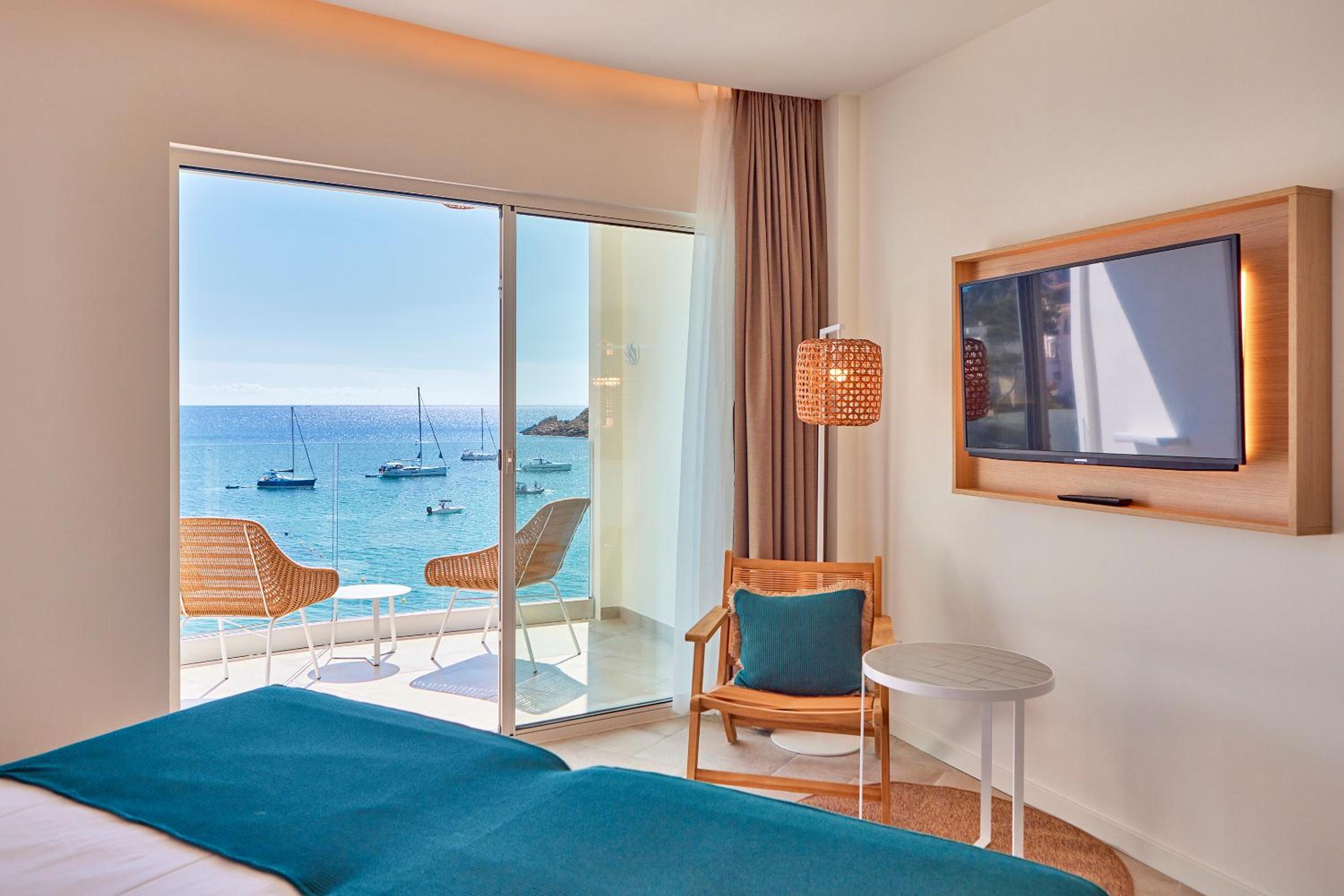 Twin Room with Sea View photo 2