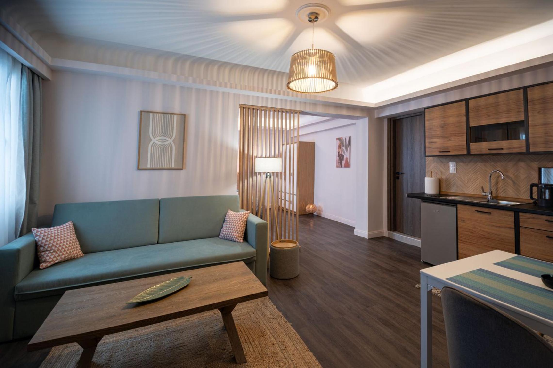 One-Bedroom Apartment