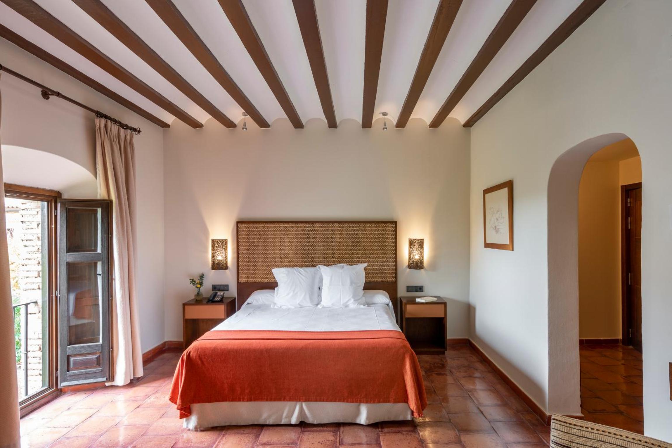 Standard Double Room - Photo 1