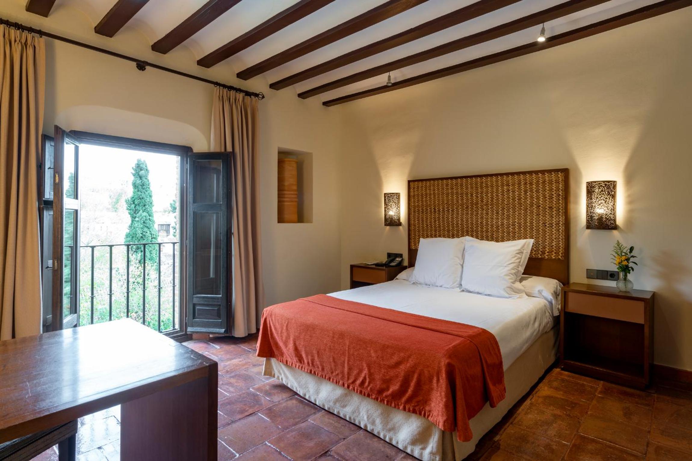 Standard Double Room - Photo 4