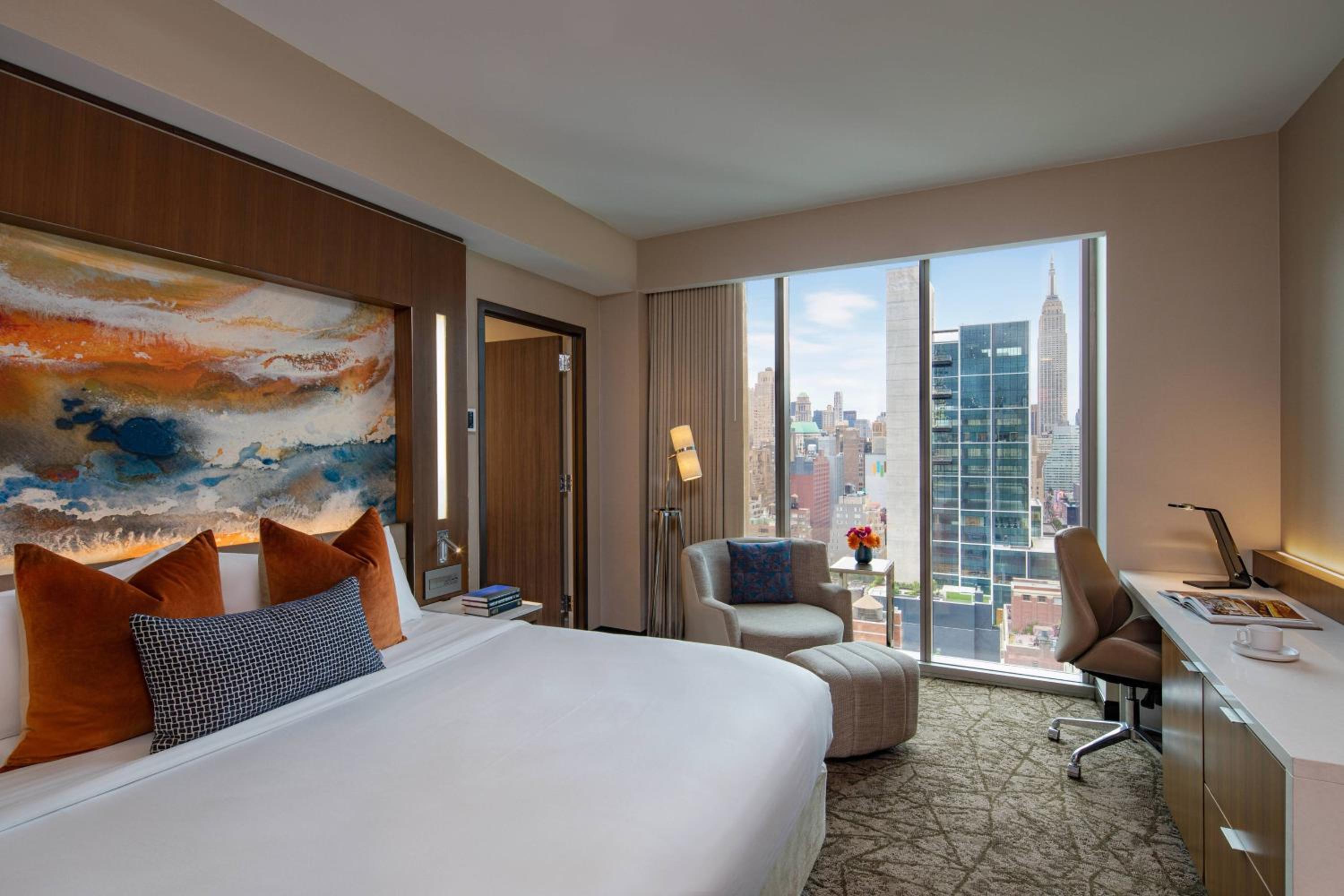 King Room with Landmark View and High Floor