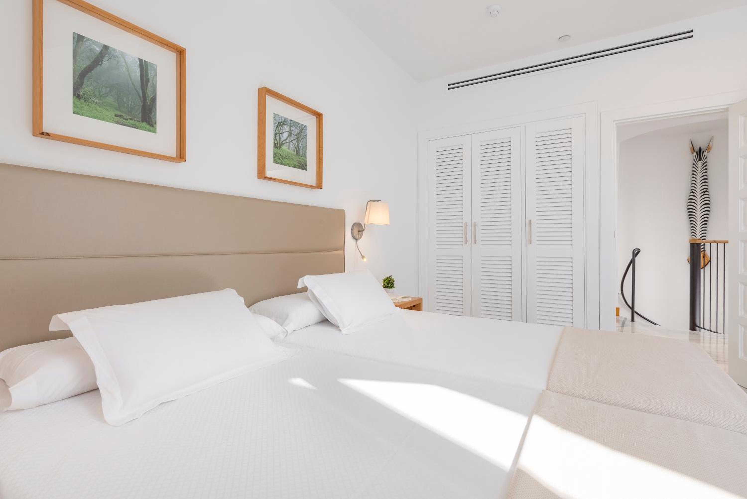 Suite de Dos Habitaciones con Vista Panorámica al Océano
