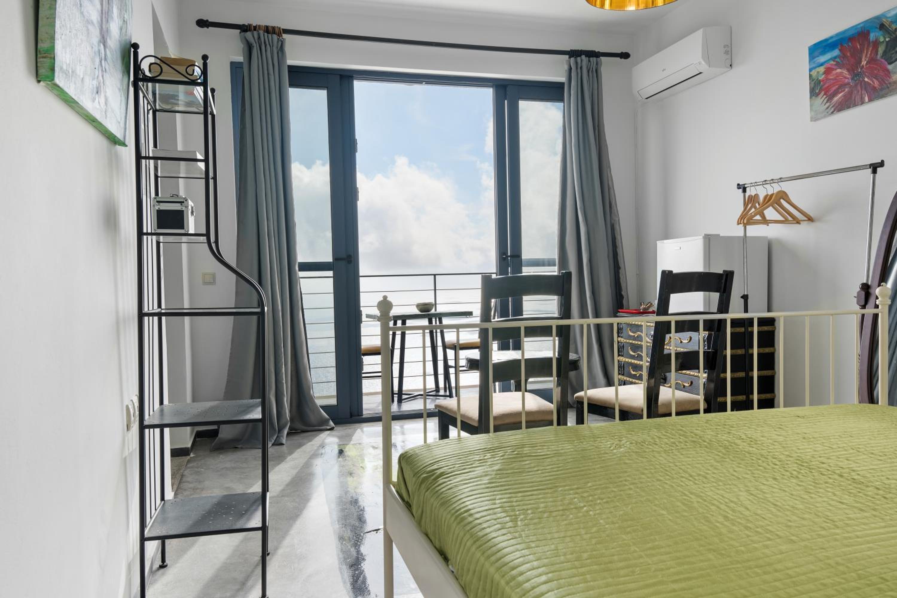 Standard Double Suite