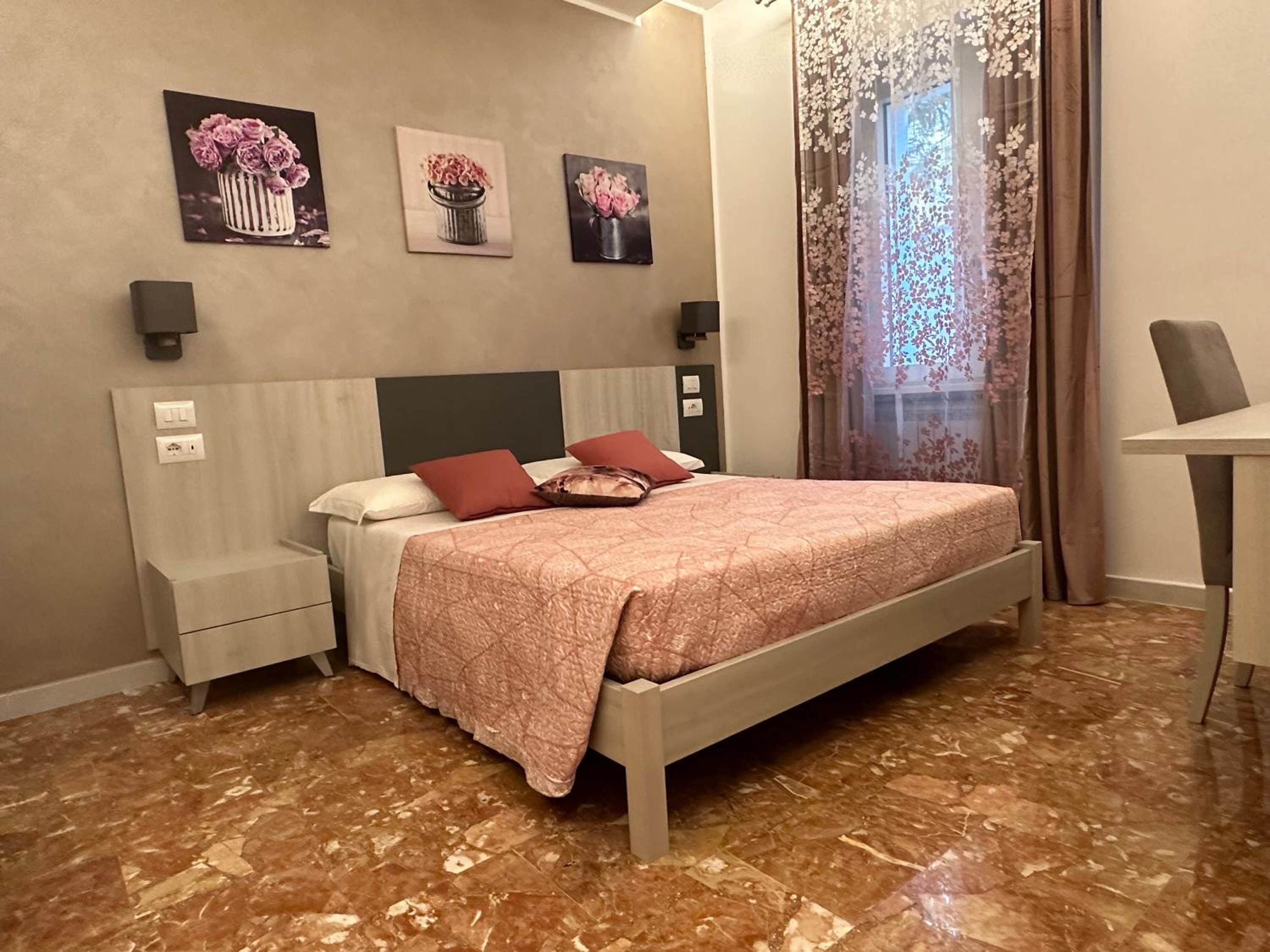 Double Room with Private Bathroom