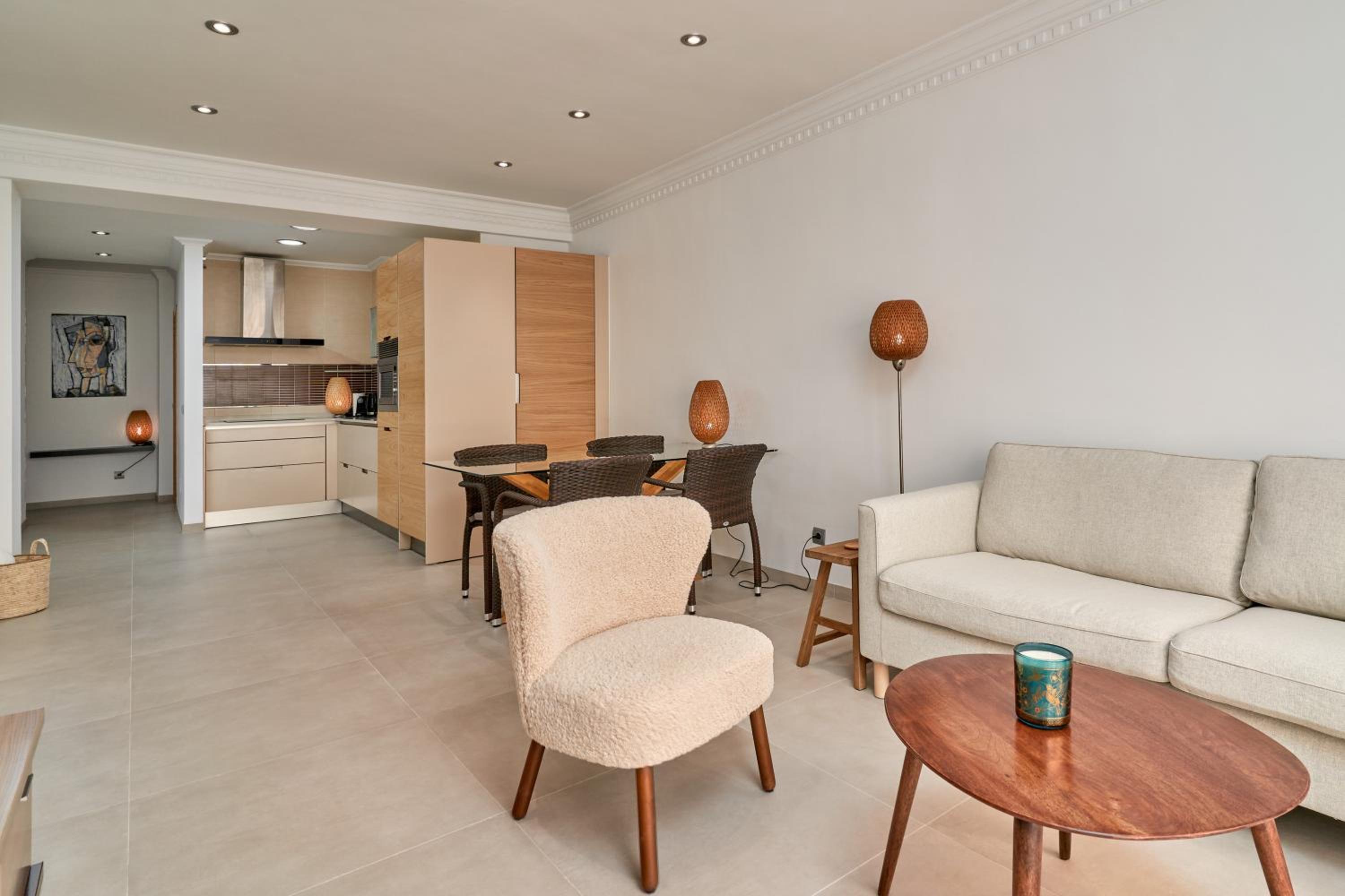Two-Bedroom Deluxe Apartment with Ocean View