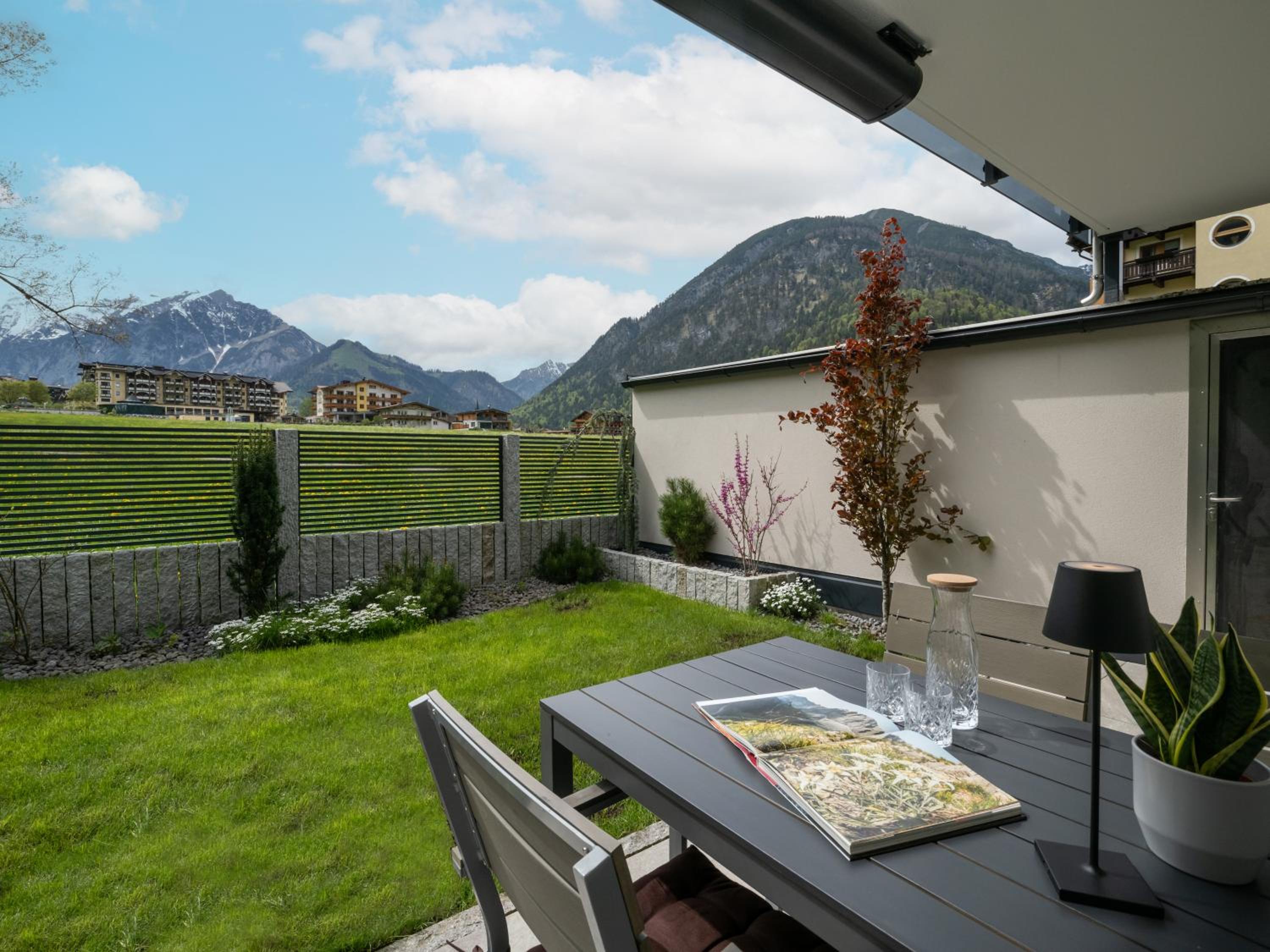  Apartment im Erdgeschoss mit Garten See- und Bergblick photo 2