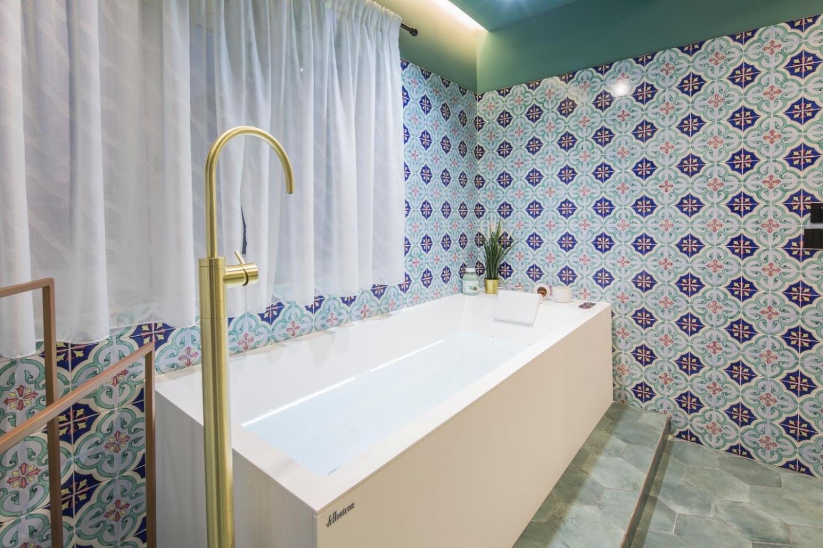 King Room with Spa Bath photo 3